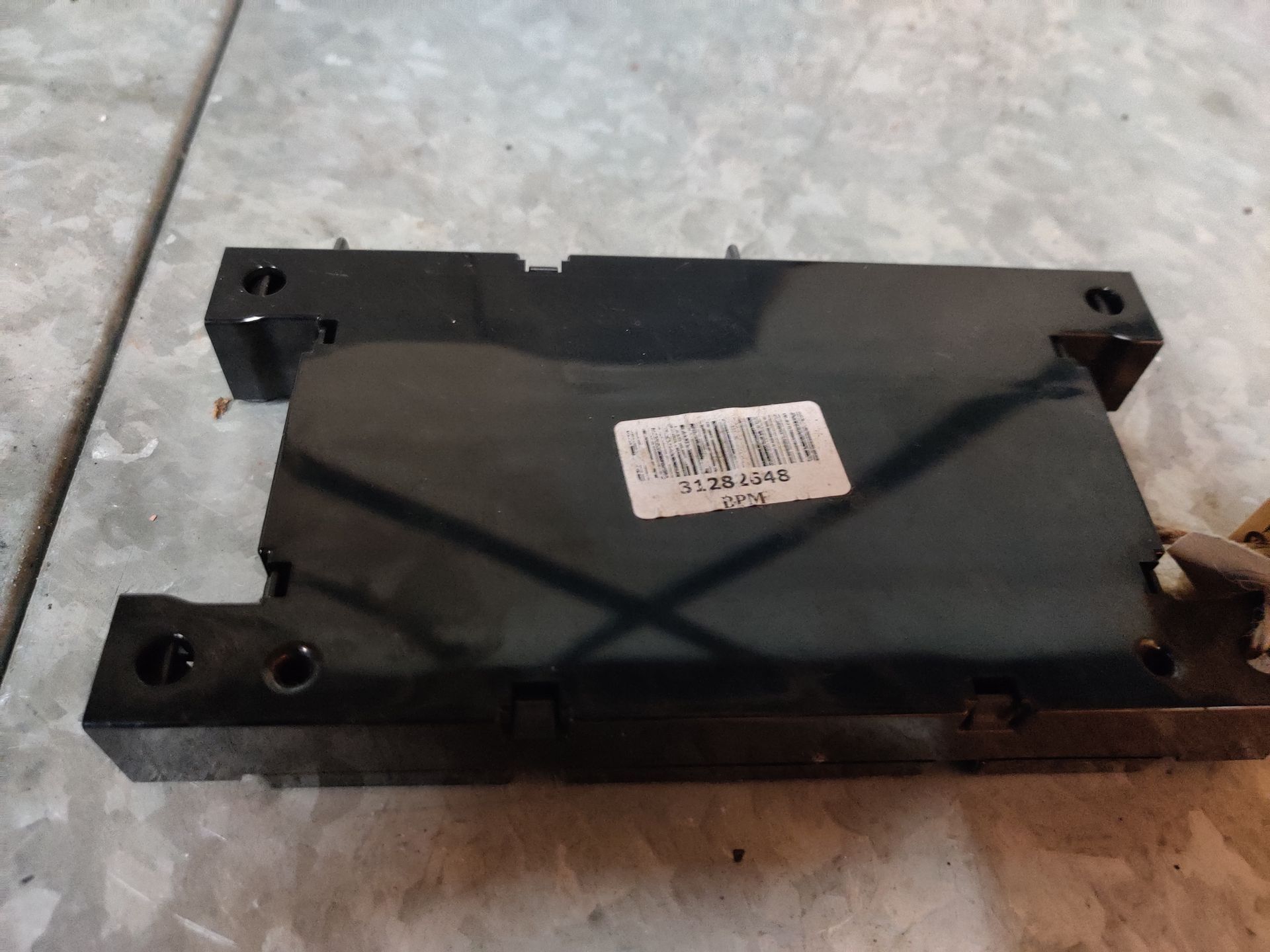 Seat, Audi, Subaru Forester en Volvo V70 bij Stegeman Autosloperij in Exel.