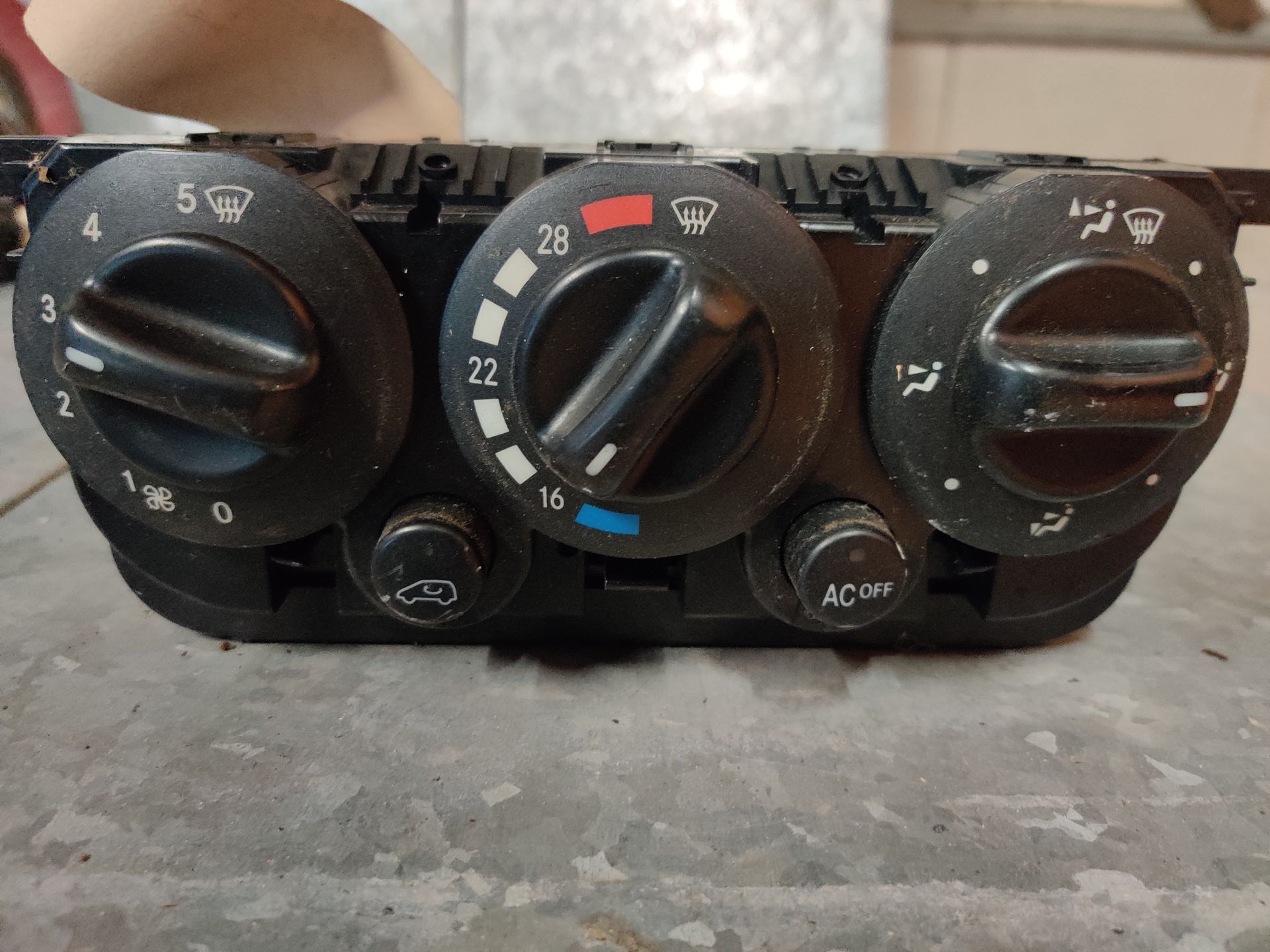 Mercedes A klasse gebruikte onderdelen bij www.stegemancarparts.nl  Afhalen ook mogelijk.