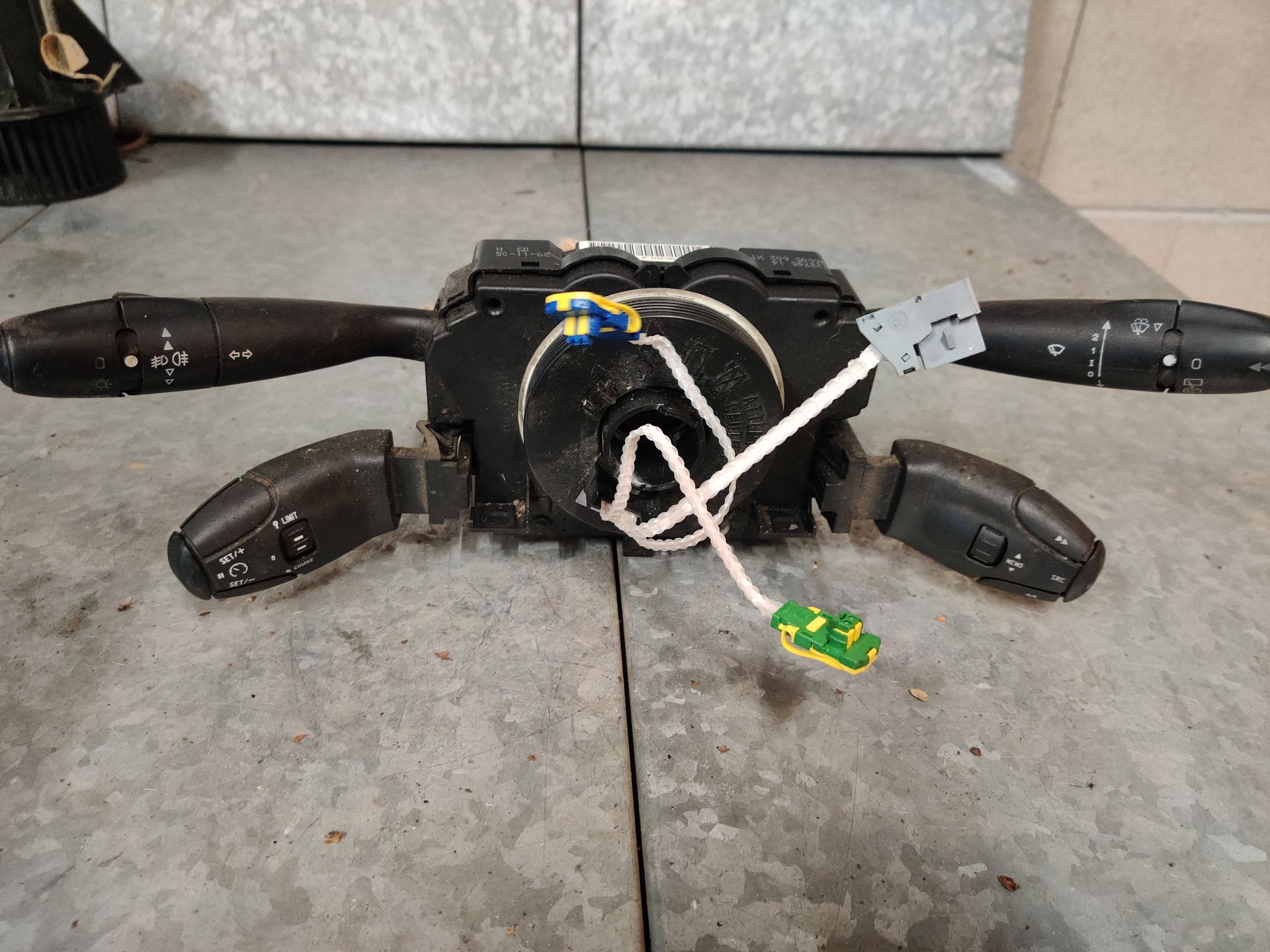Peugeot , Kia, Volvo, Citroen onderdelen ruim op voorraad, stegemancarparts.nl
