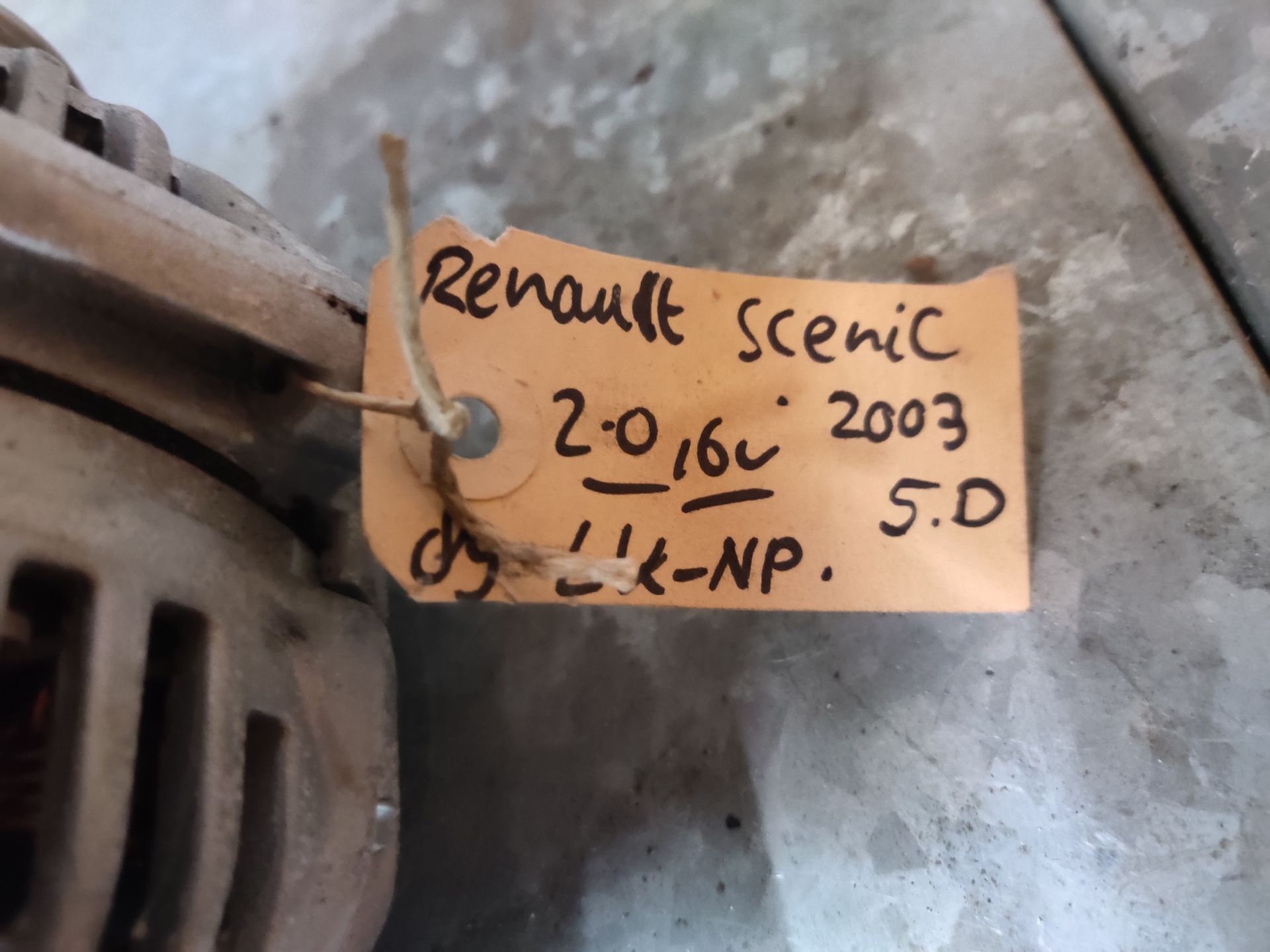 Renault Scenic dynamo op voorraad bij www.stegemancarparts.nl