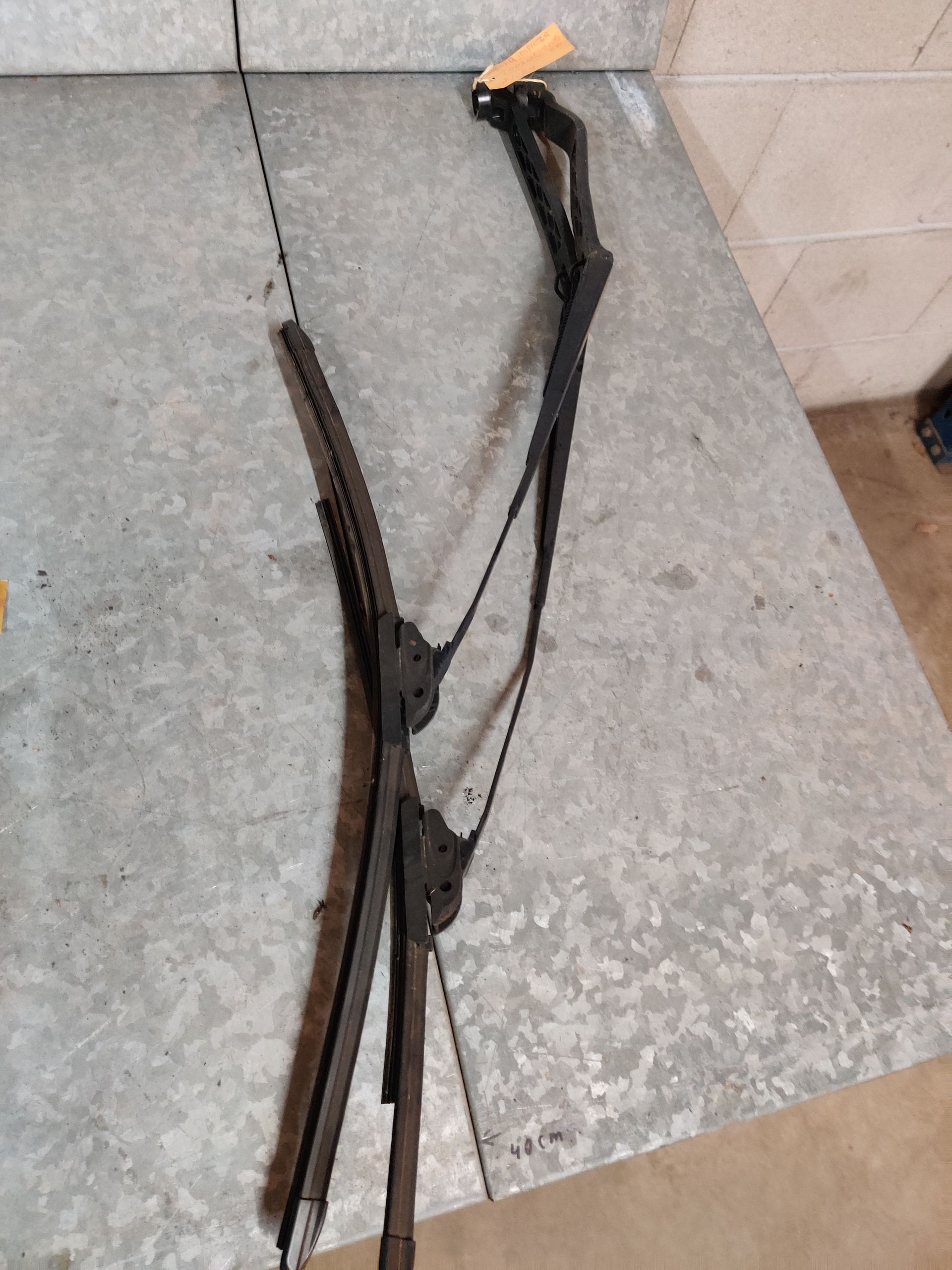 Impreza ruitenwisserarmen op voorraad bij www.stegemancarparts.nl