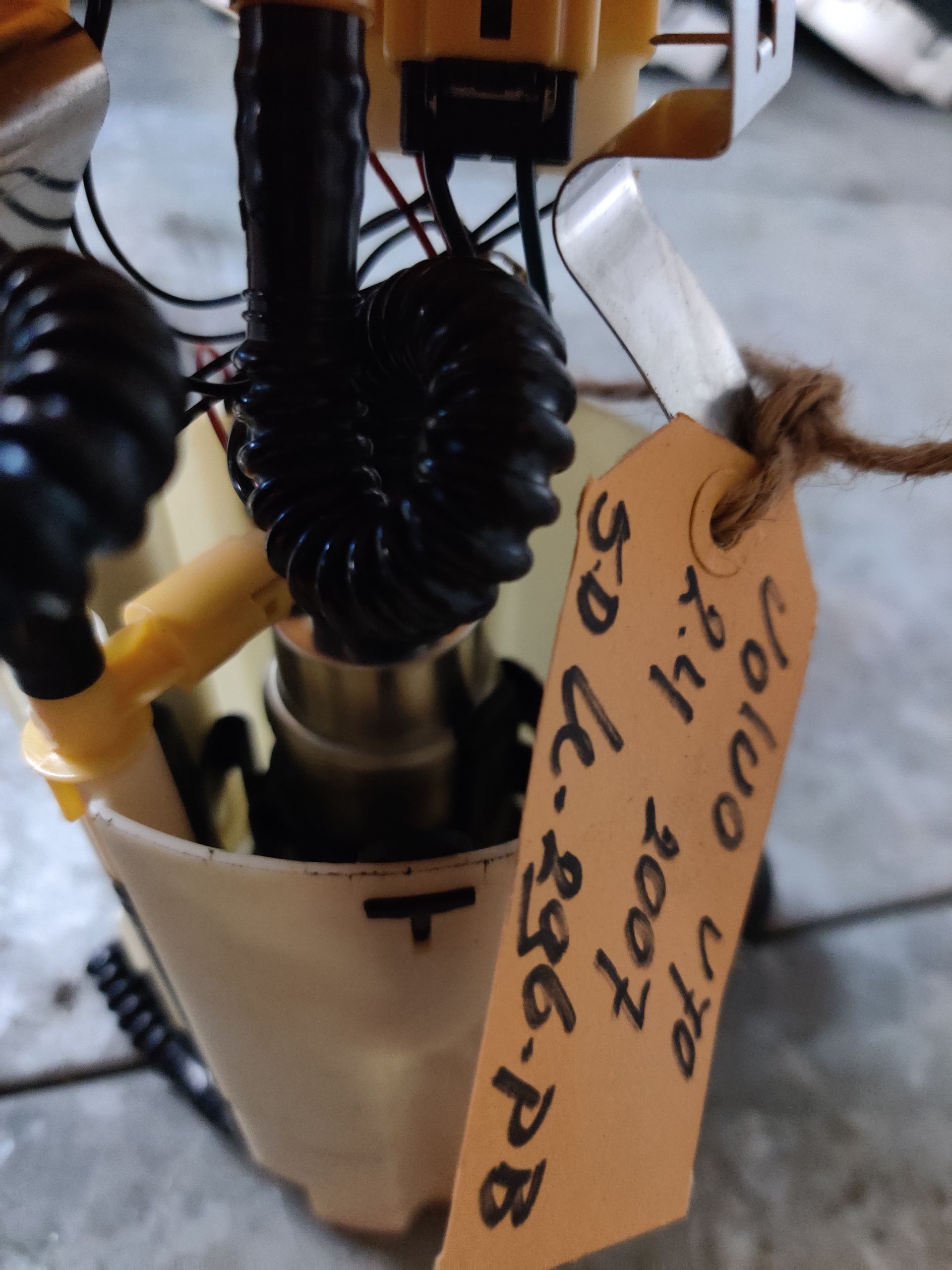Kilometerteller, Radio, startmotor, stuurbekrachtiging, koplampen, tankvlotter bij Stegeman in Exel