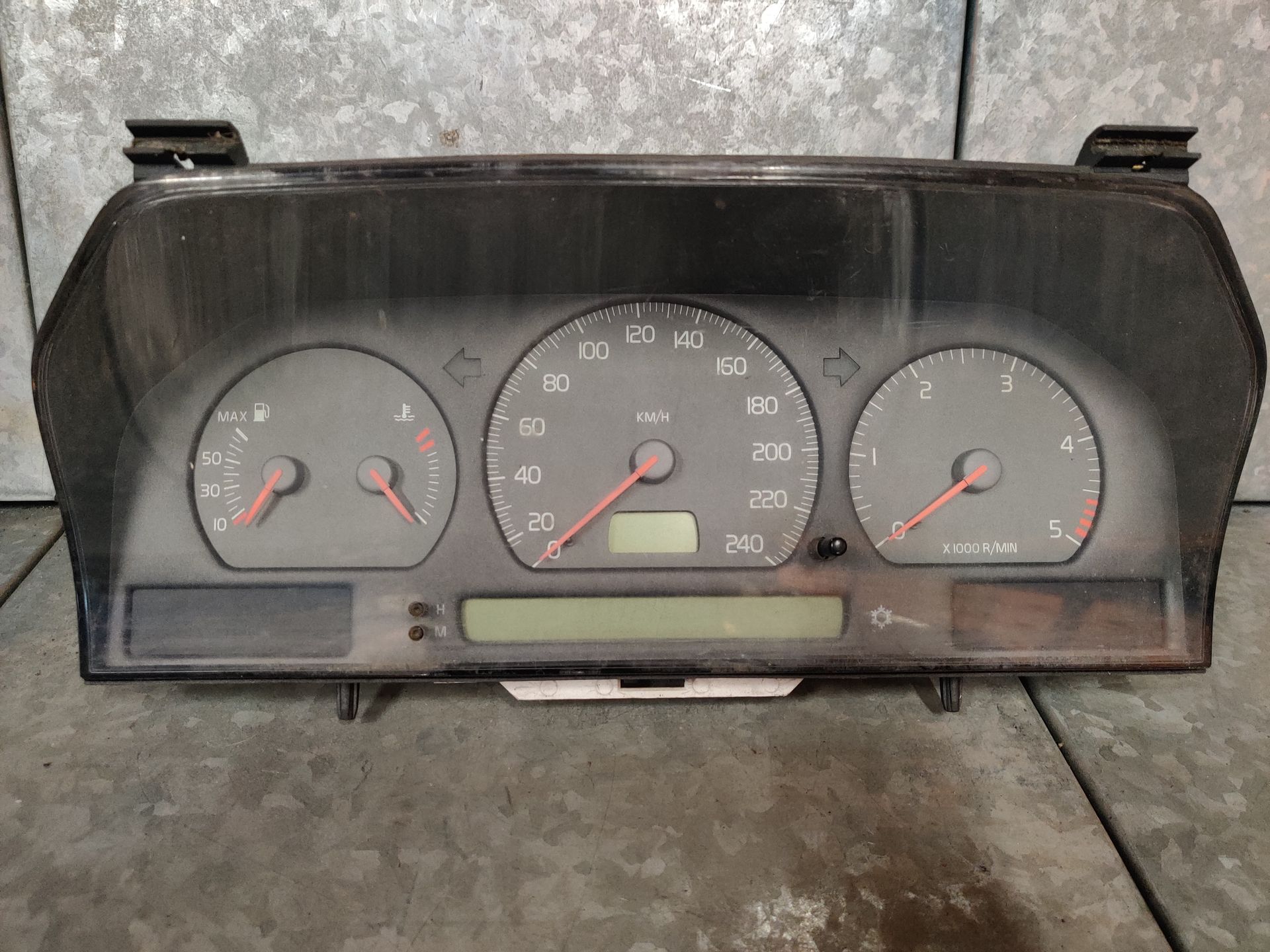 Volvo V70 onderdelen, ruime keuze bij Stegeman Autosloperij in Exel bij Lochem, nieuw en gebruikt.