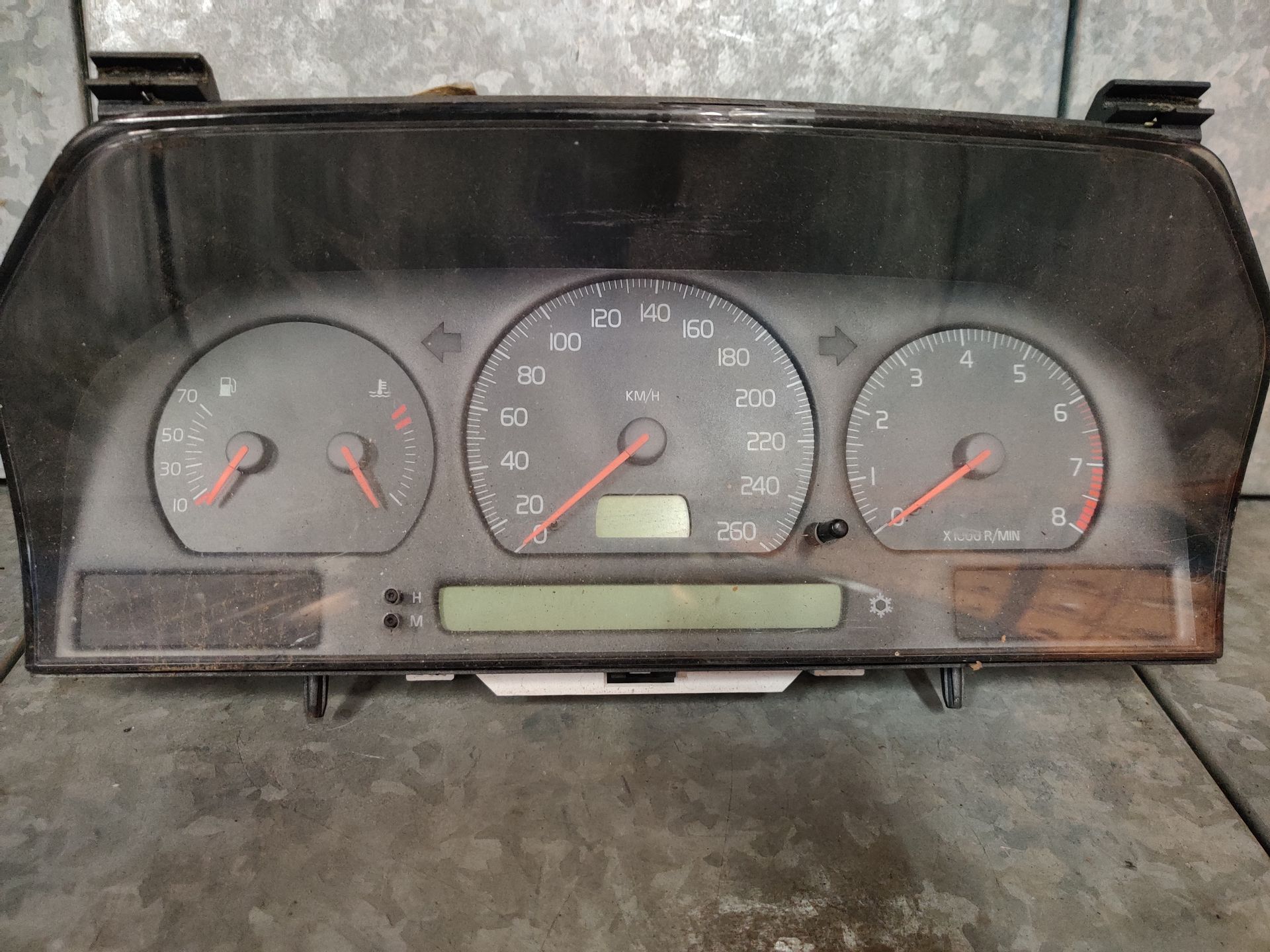 Volvo V70 onderdelen, ruime keuze bij Stegeman Autosloperij in Exel bij Lochem, nieuw en gebruikt.