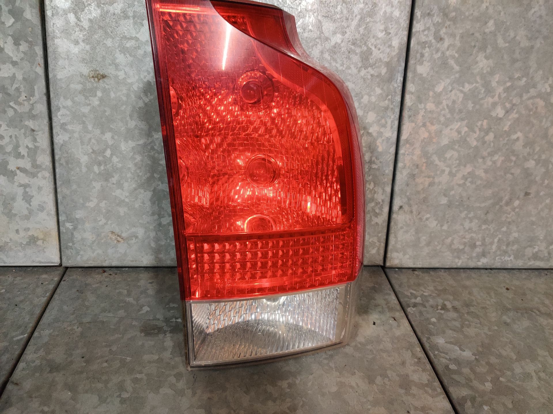 www.stegemancarparts.nl voor al uw Volvo onderdelen, nieuw en gebruikt.