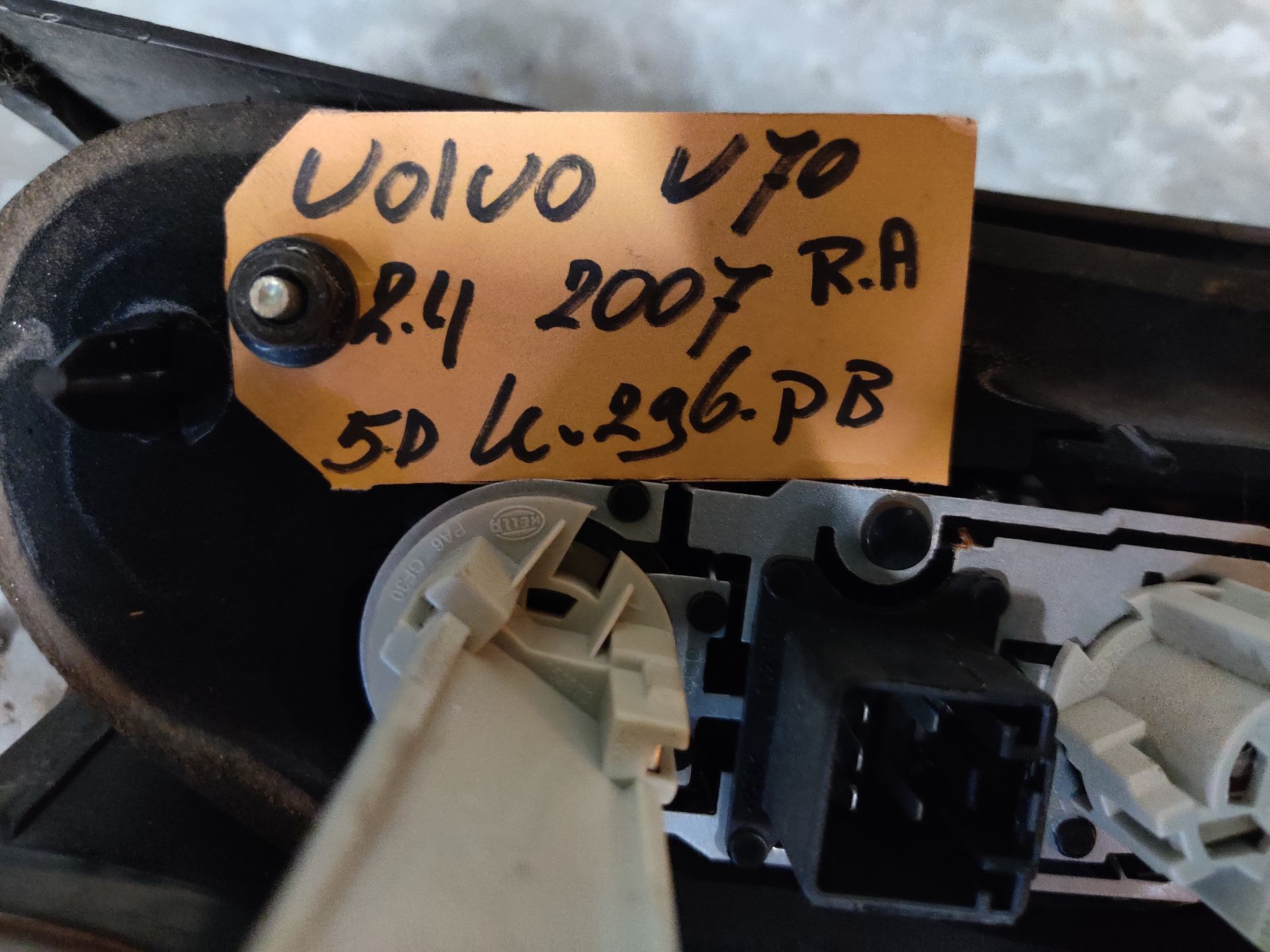 www.stegemancarparts.nl voor al uw Volvo onderdelen, nieuw en gebruikt.