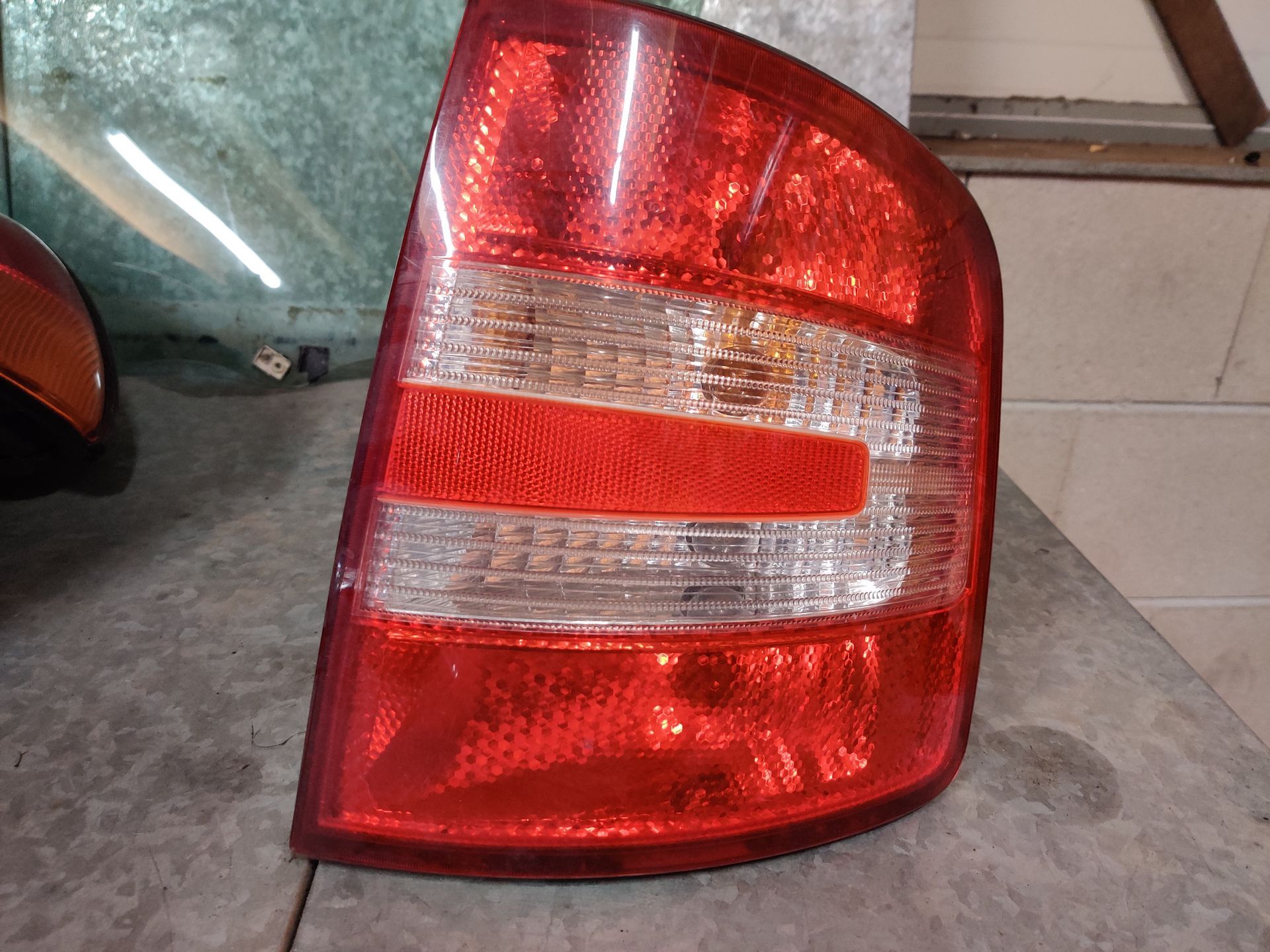 Skoda Fabia rechter achterlichten bij stegeman autosloperij, nieuw en gebruikt.