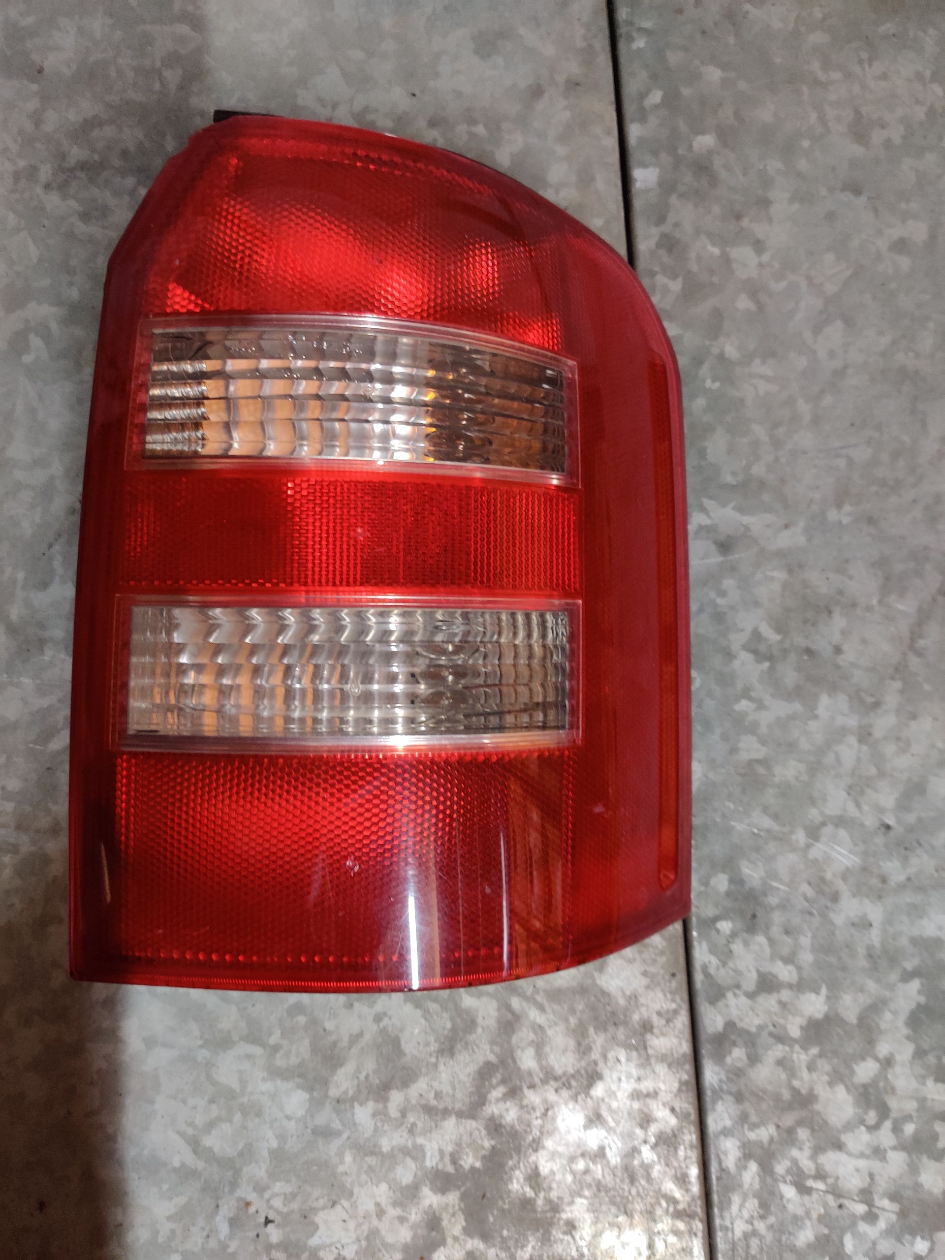 Audi A2, VW Fox, Skoda Octavia, Mazda Demio en Chrysler Neon bij www.stegemancarparts.nl