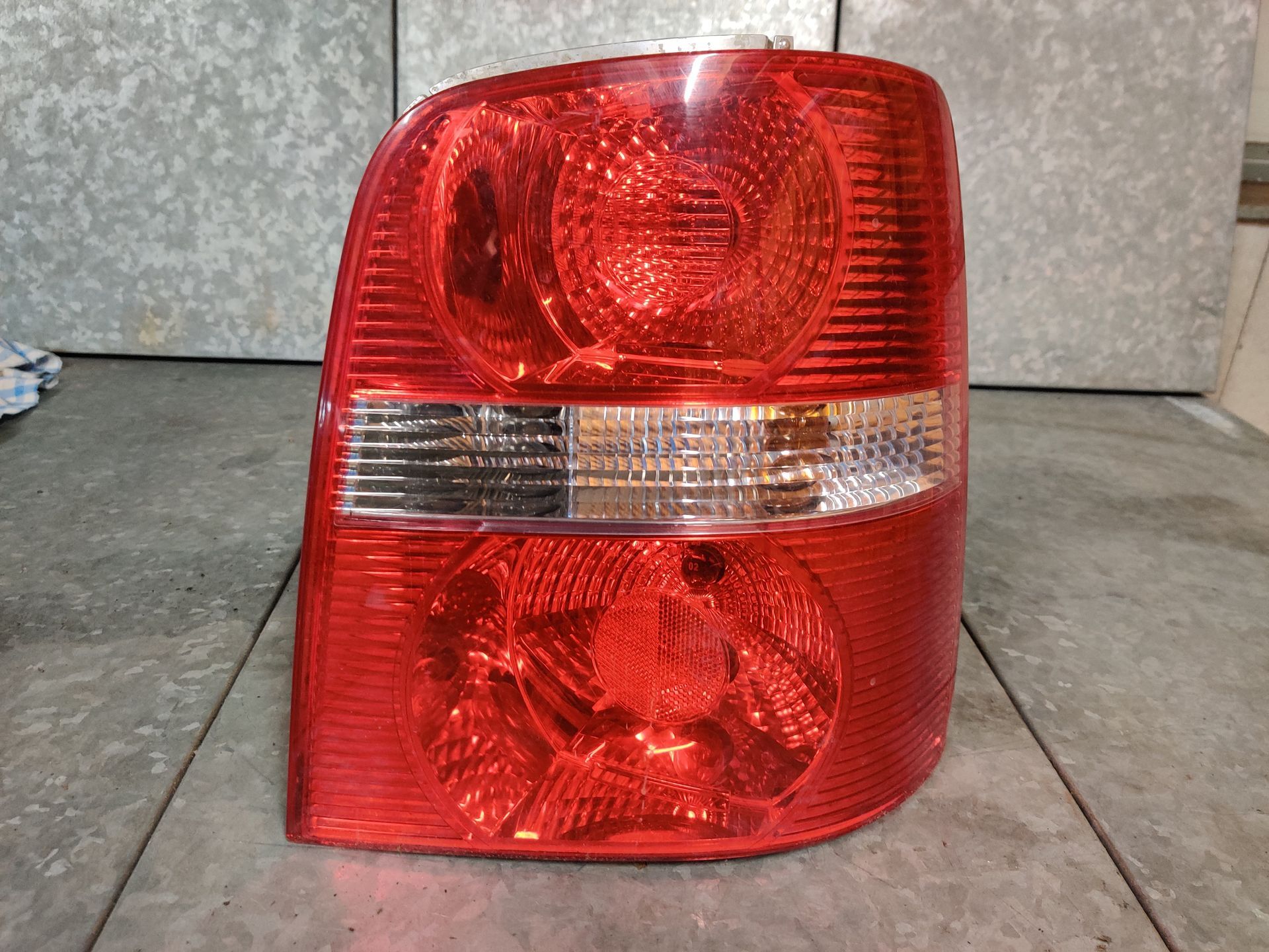 Volkswagen Touran achterlichten bij stegemancarparts.nl
