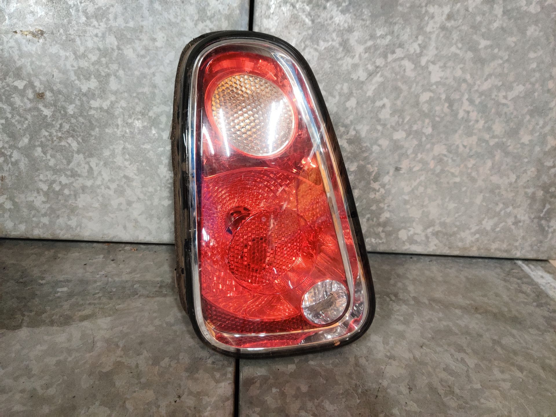 Mini One achterlichten, BMW 118i gasklephuis, bij Stegeman carparts in Exel.