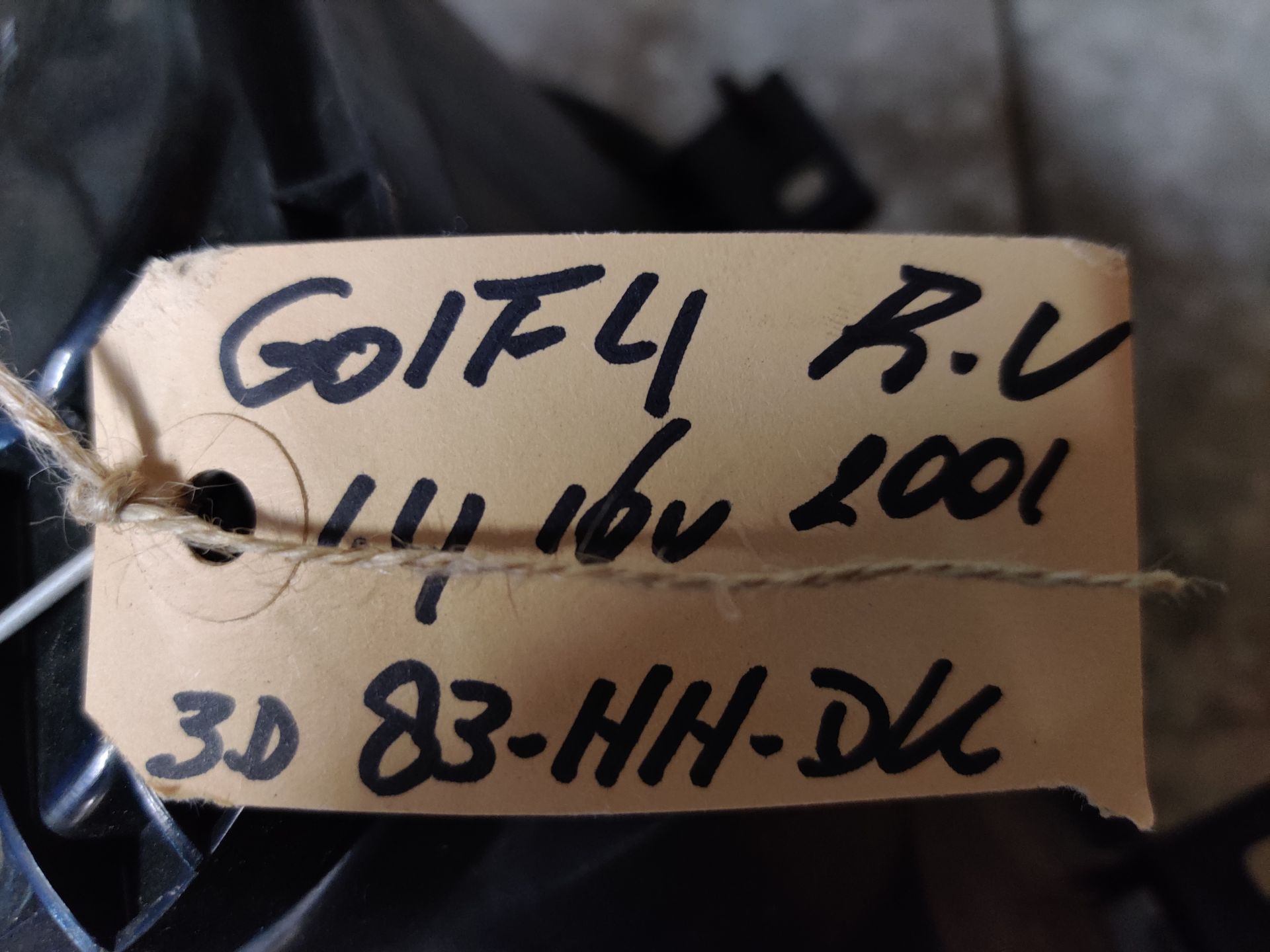 Golf 4 koplamp, Volvo V70 interieurdelen op voorraad bij Stegeman Car Parts in Exel bij Lochem.