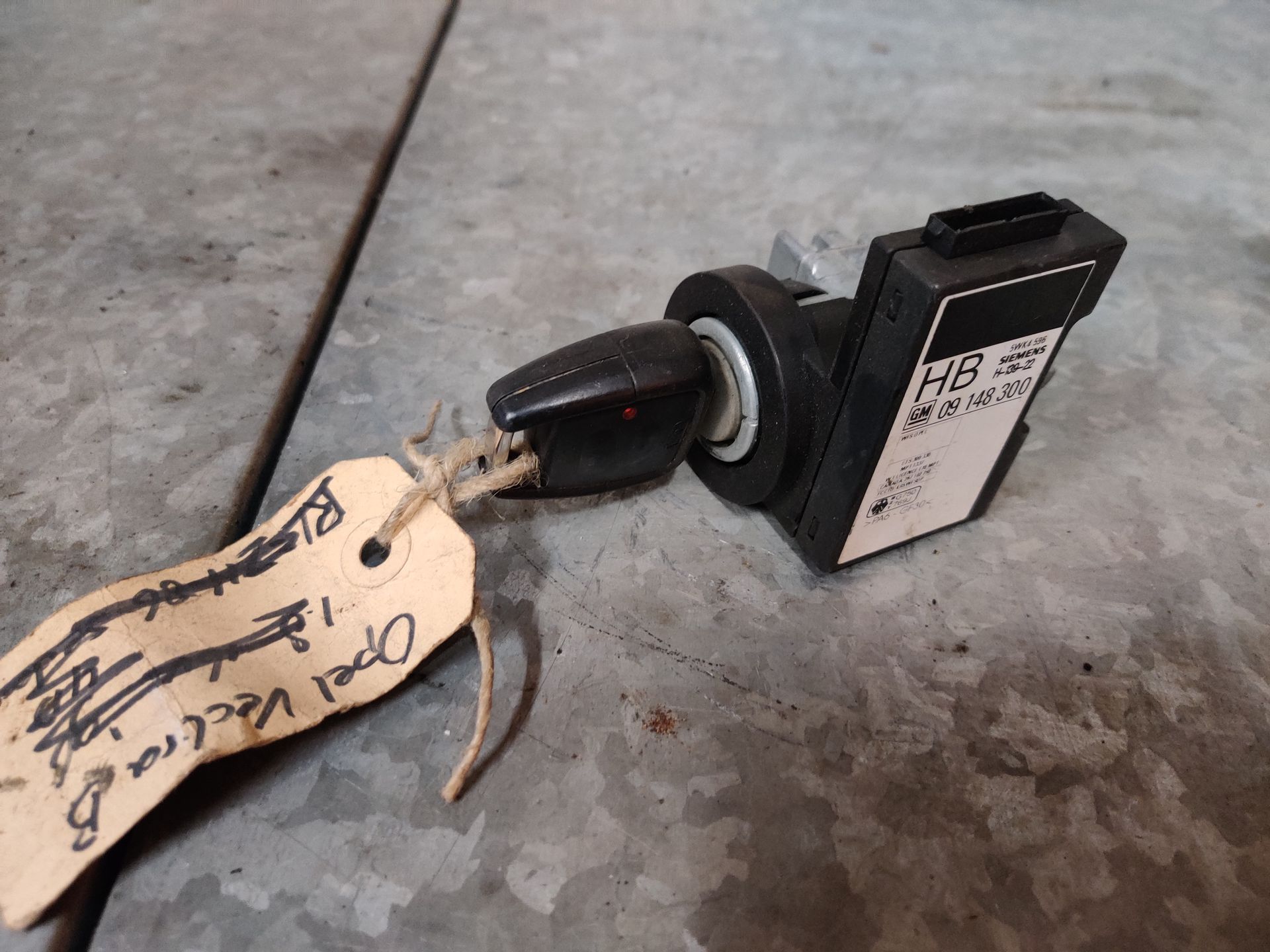 Opel Vectra bobines, contactsloten, koplampen bij Stegeman Autosloperij V.O.F. te Exel.