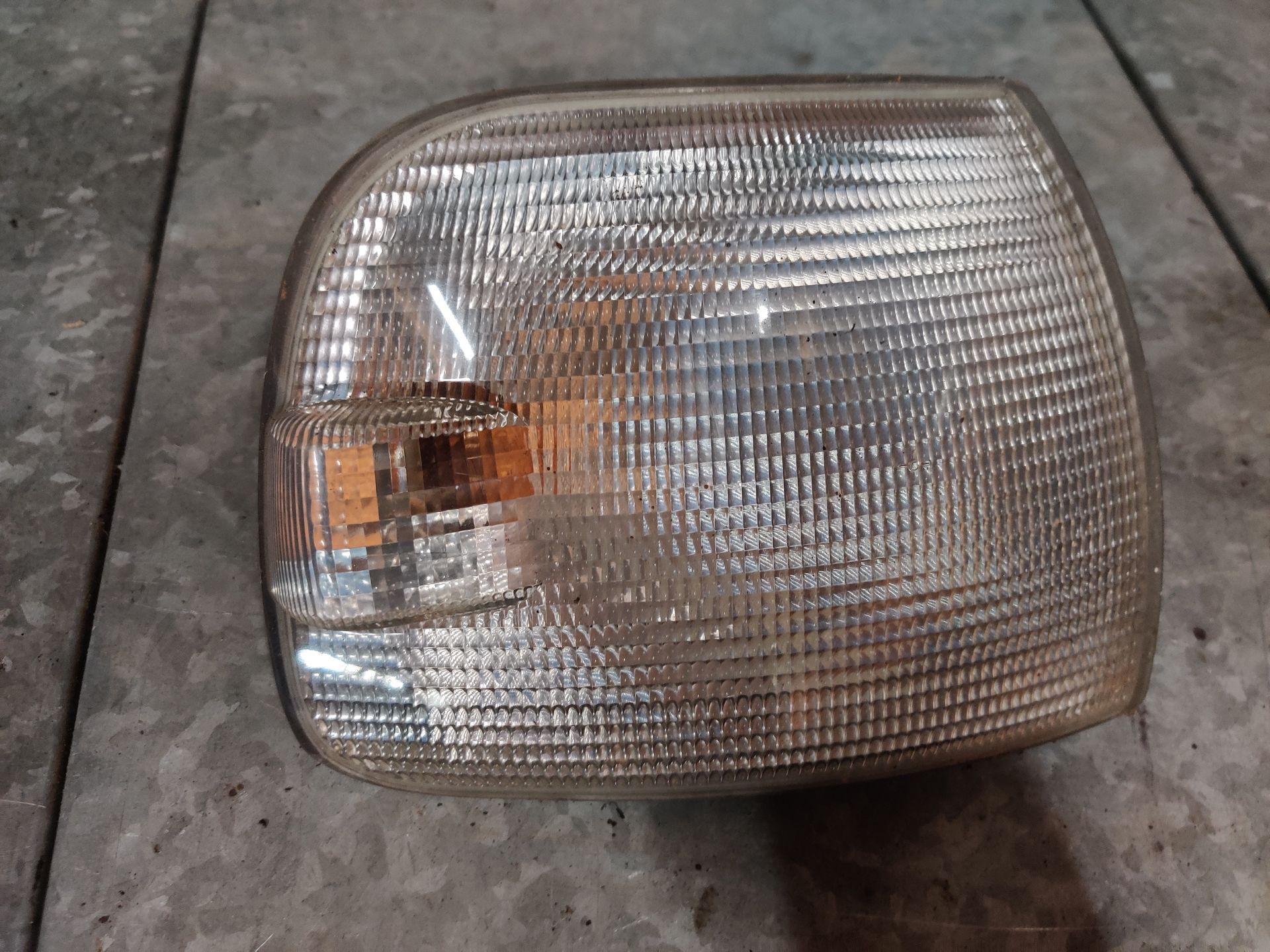 VW T4 richtingaanwijzer bij stegemancarparts.nl