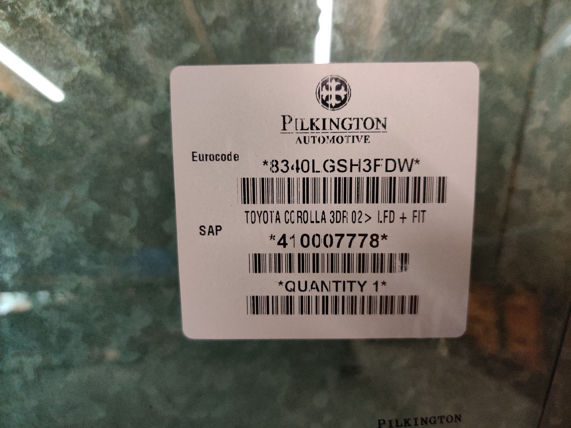 Nieuwe autoruiten bij stegemancarparts.nl ruime voorraad.