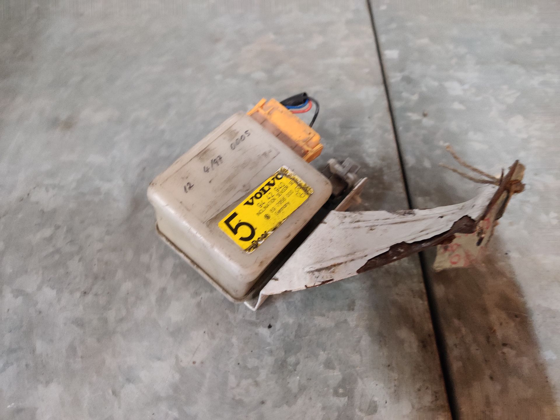 Volvo V70 hellingsensor onderdelen bij Stegeman Autosloperij, ruime voorraad.