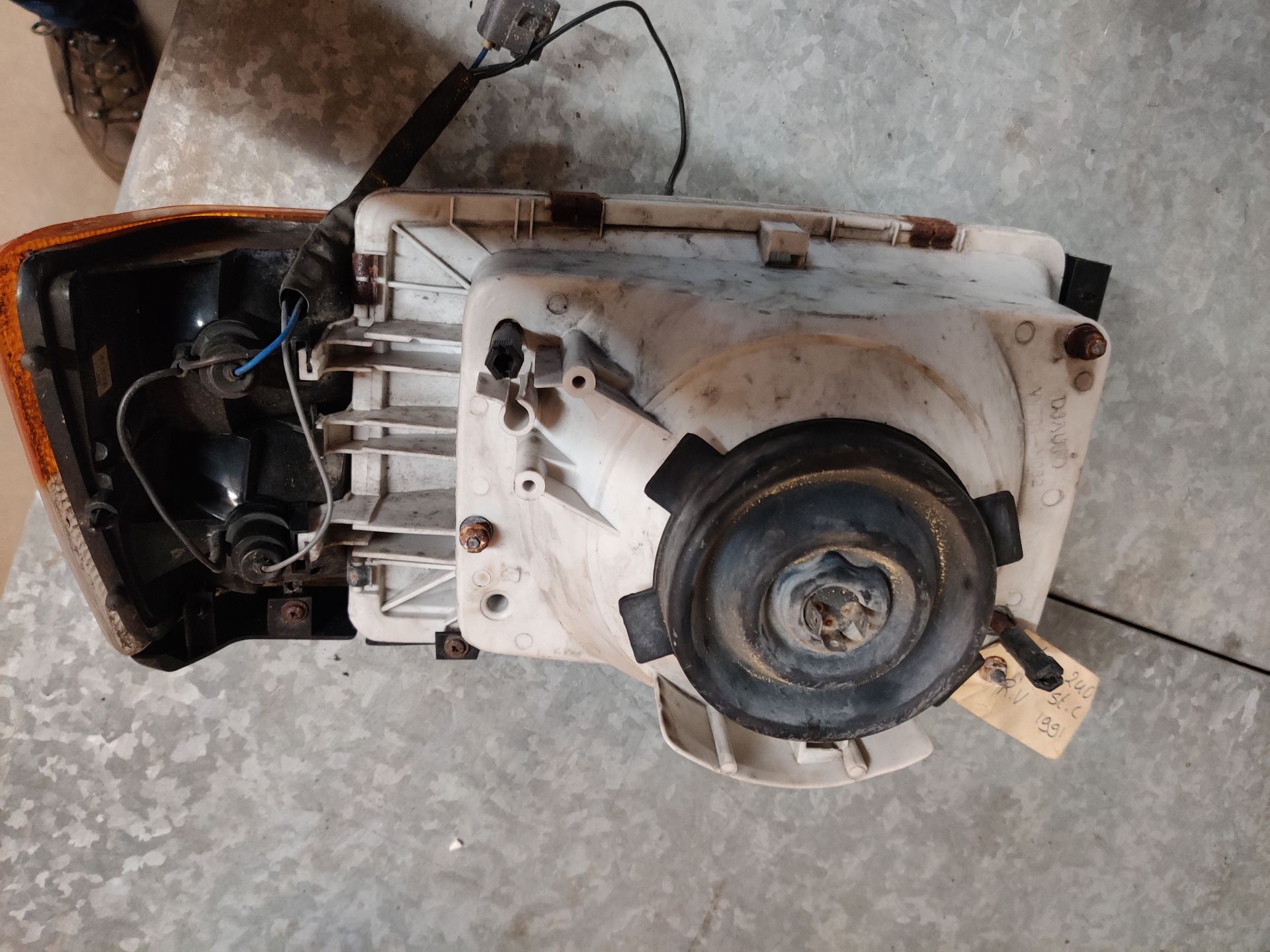 Volvo 240 onderdelen bij Stegeman Autosloperij, ruime voorraad.