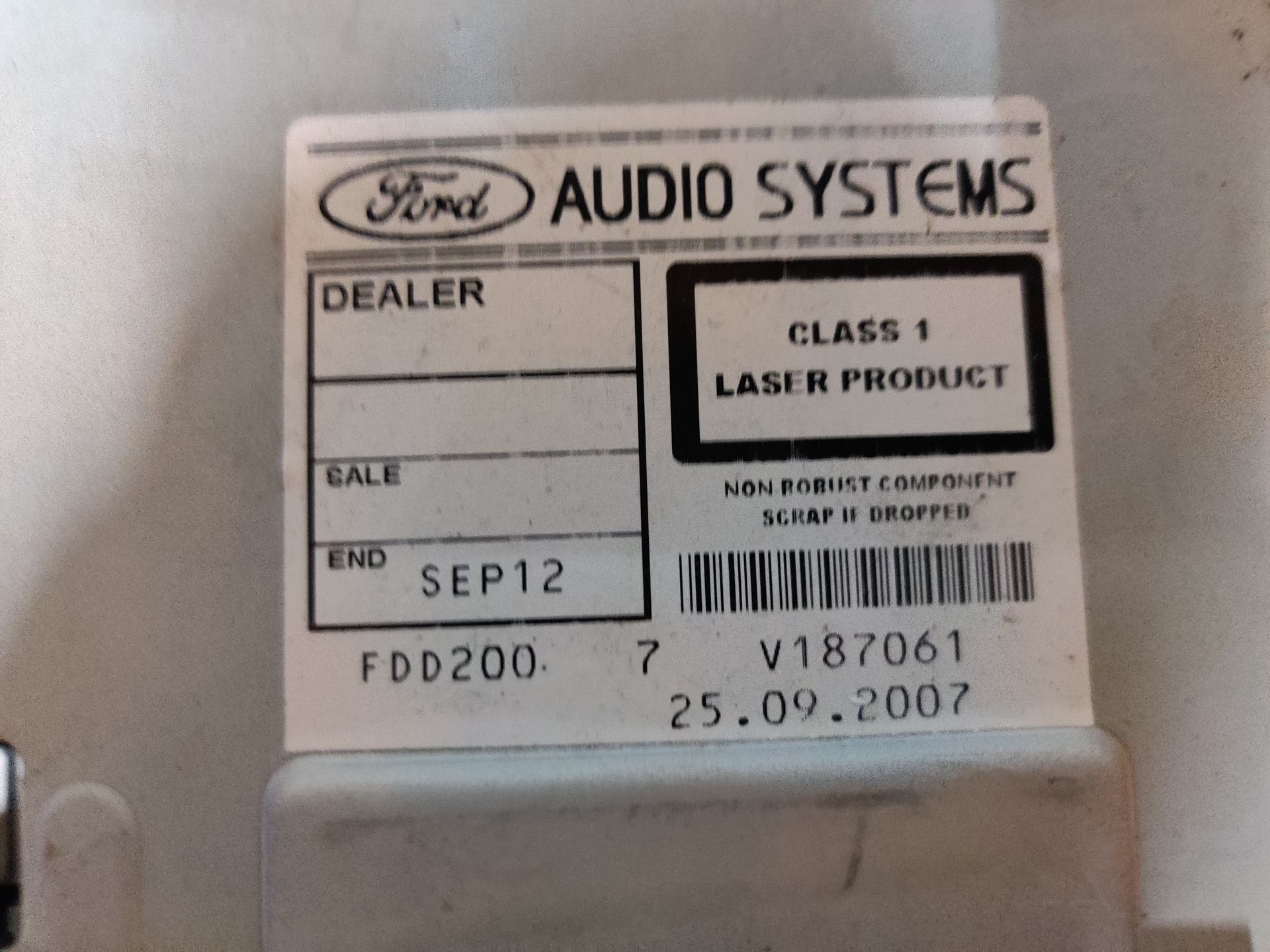 Ford Focus radio CD speler bij Stegeman Carparts www.stegemancarparts.nl