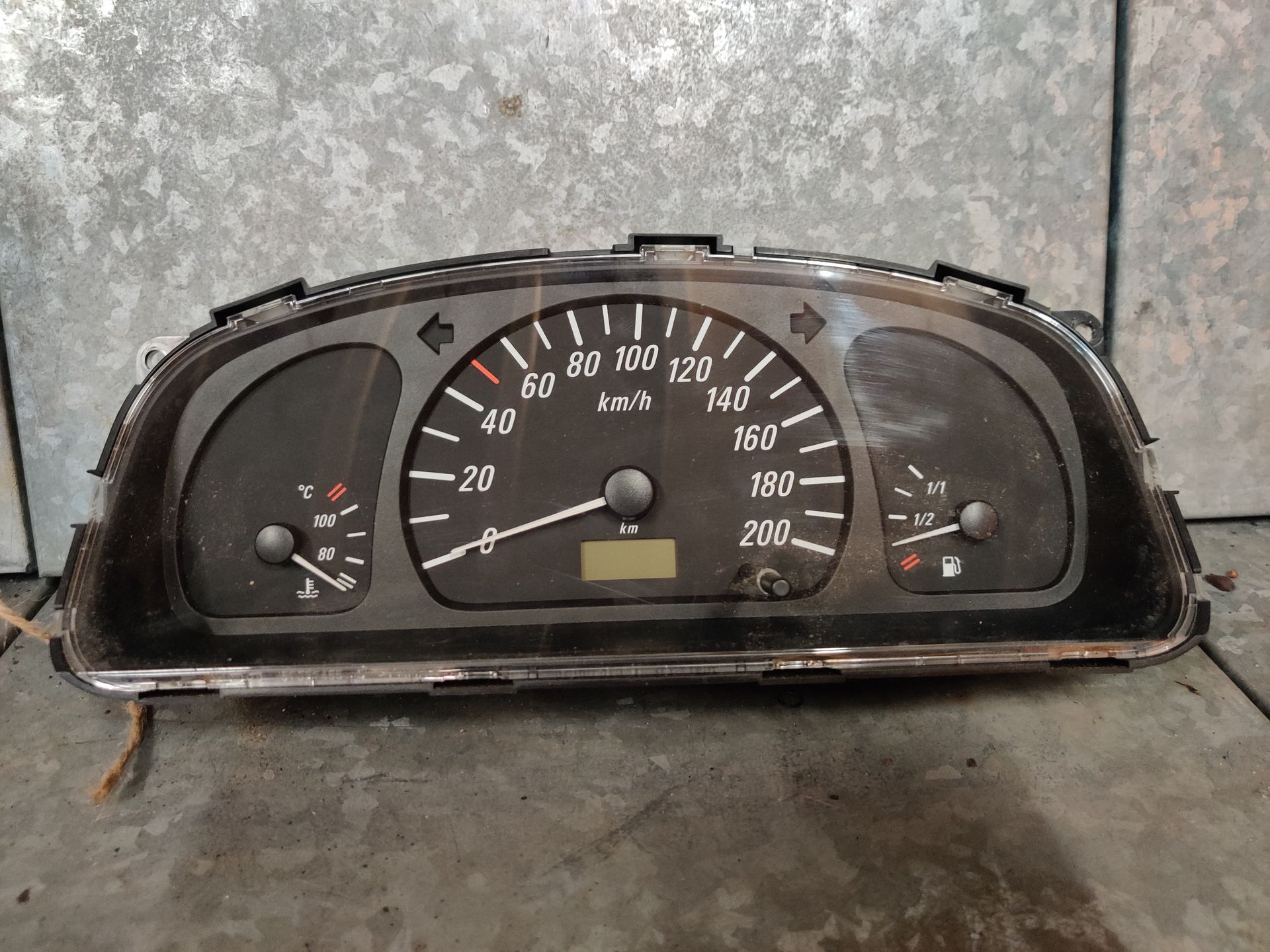 www.stegemancarparts.nl voor al uw koplampen, katalysatoren, kilometertellers en veel meer.