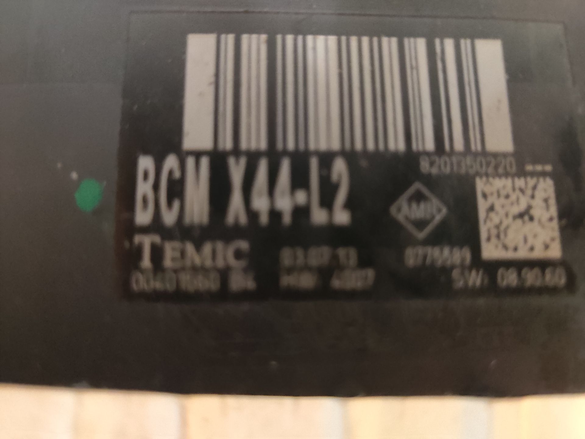ABS computer BCM X44-L2 bij Stegeman Autosloperij on Exel, ook inde webshop te bestellen.