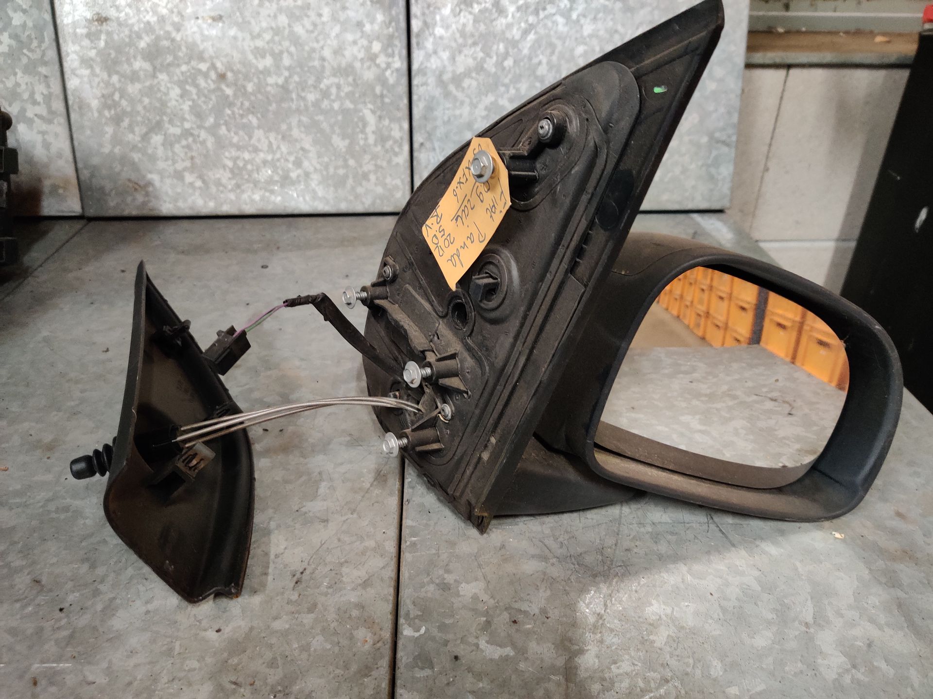 Panda, Scudo, Golf 4, Ford Ka, Peugeot 307, Volvo 740 en nog meer meer bij www.stegemancarparts.nl