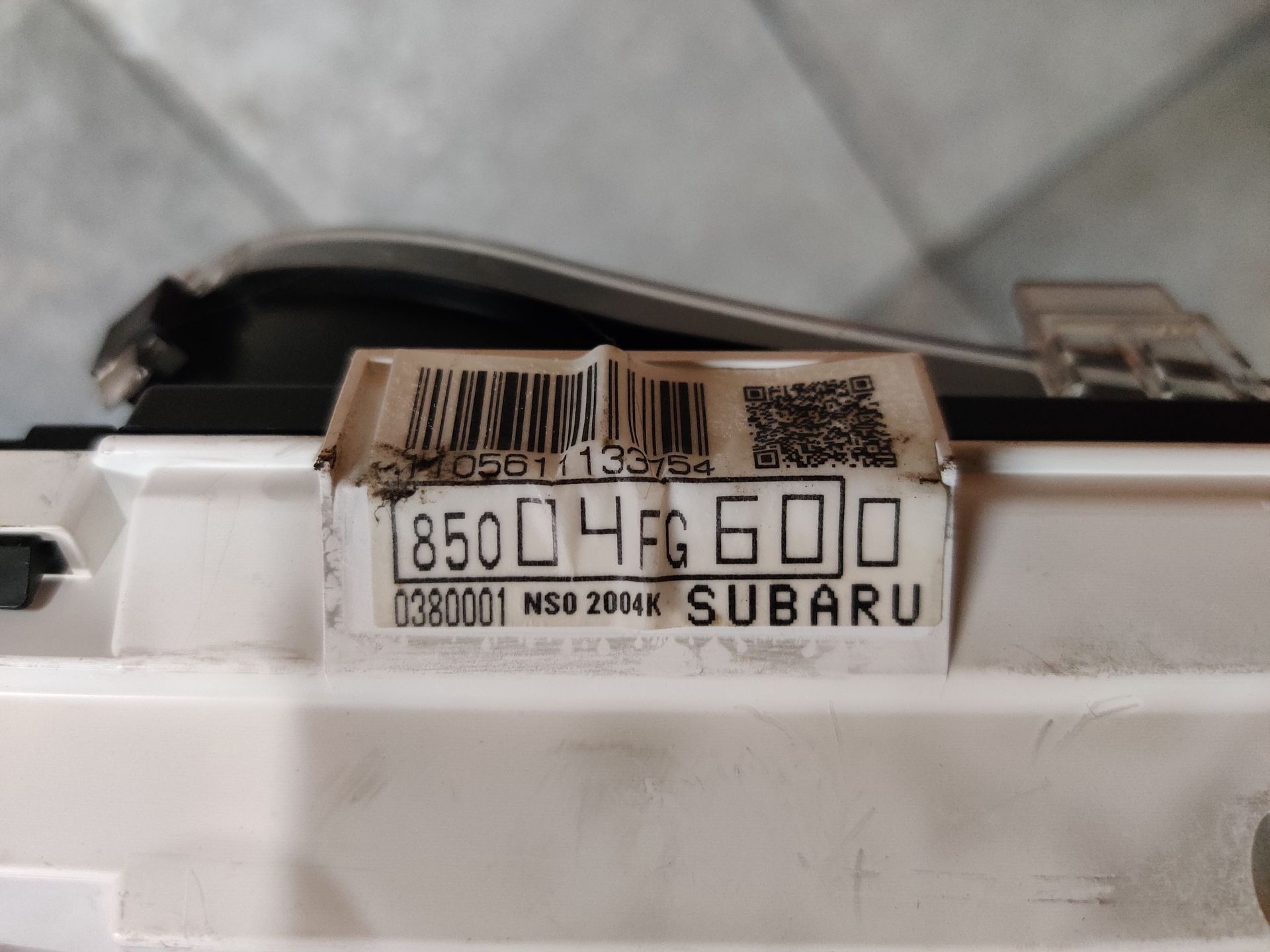 Subaru Impreza kilometerteller, radio cd speler, ruitenwissermotor, airbagring bij Stegeman in Exel.