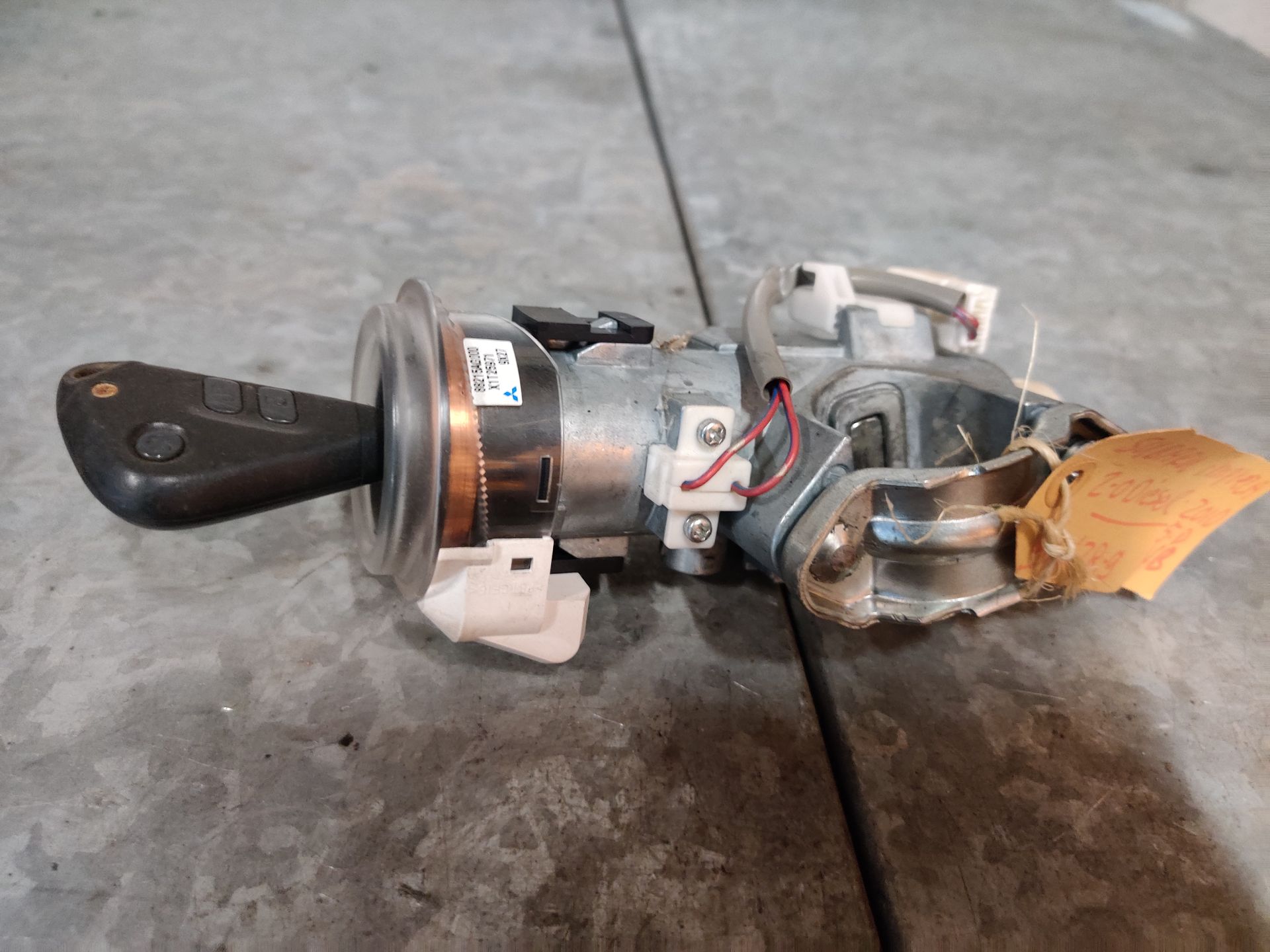 Subaru Impreza ABS pomp, contactslot met sleutel, ruitenwissermotor bij Stegeman in Exel.
