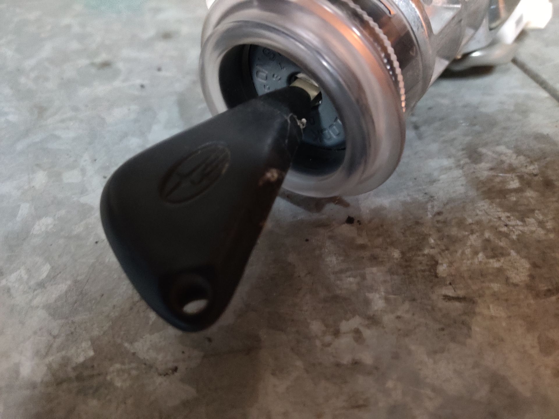 Subaru Impreza ABS pomp, contactslot met sleutel, ruitenwissermotor bij Stegeman in Exel.