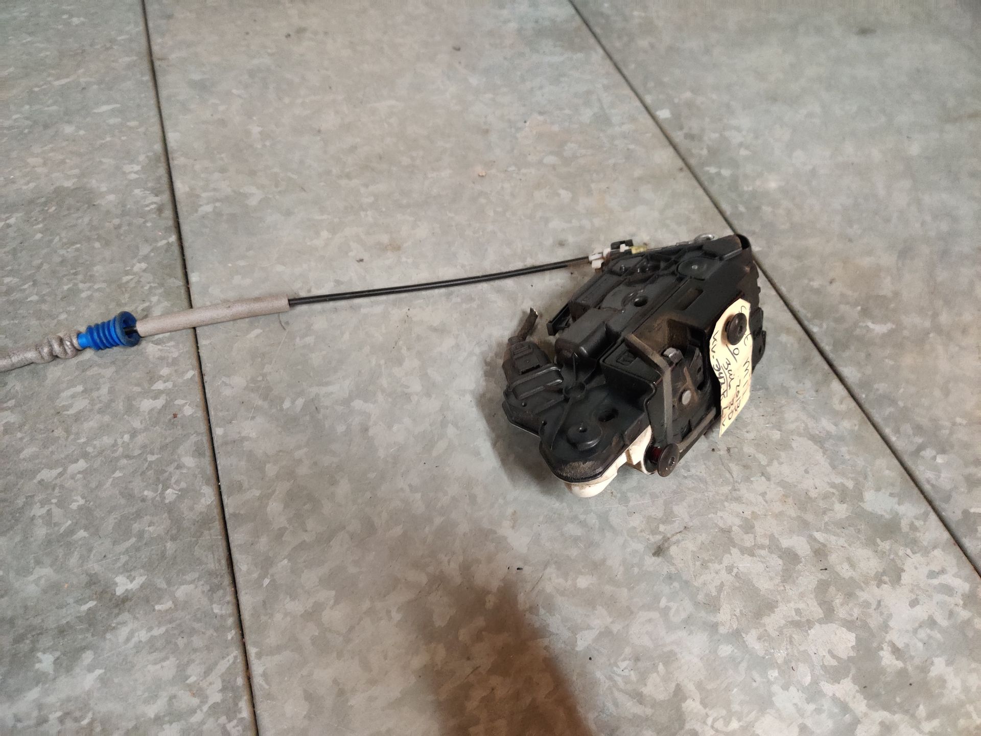Seat Mii deurslotvanger bij Stegeman Autosloperij, ook via de webshop te bestellen.