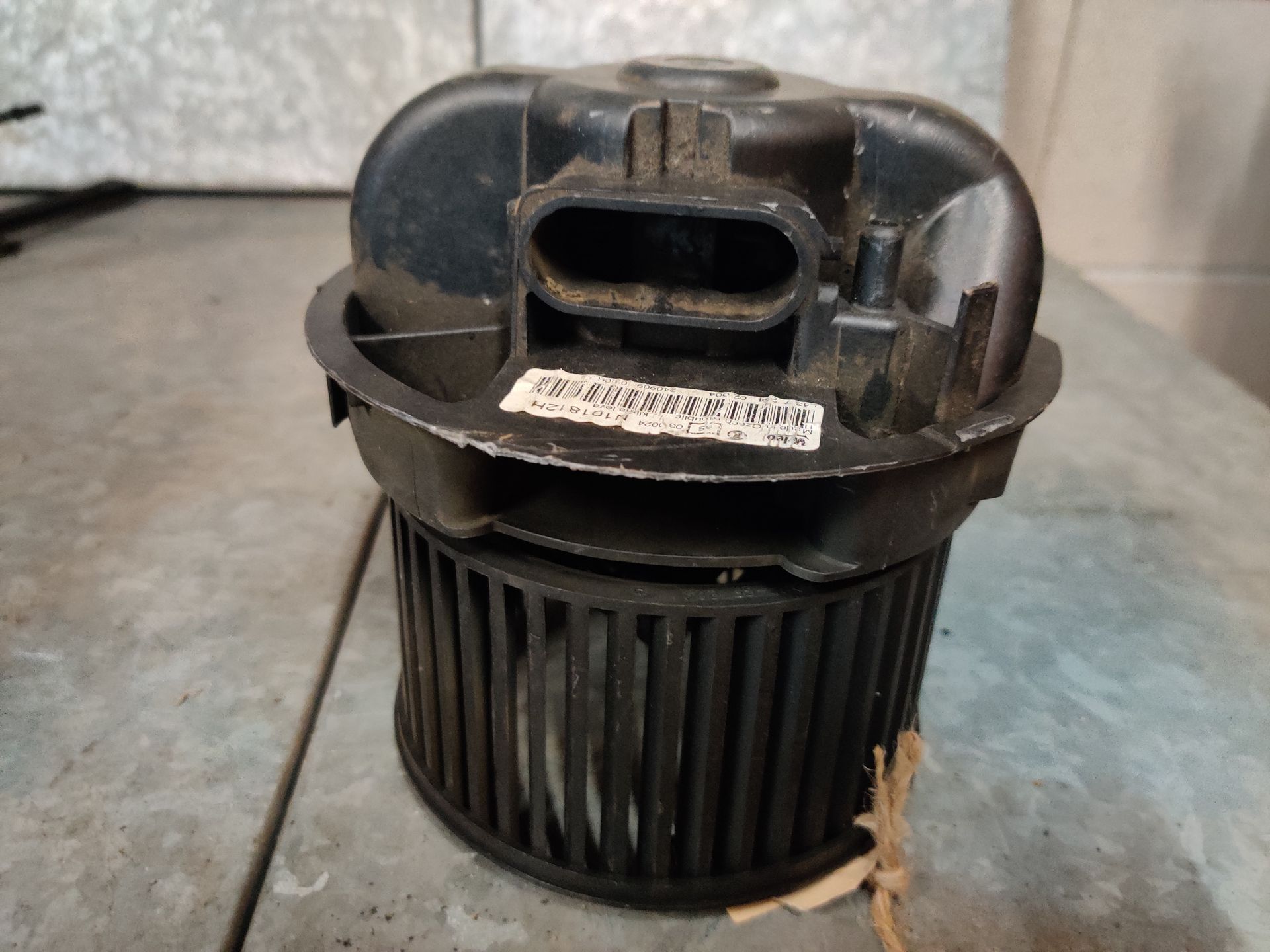 Kachelmotoren ruime voorraad bij stegemancarparts.nl afhalen ook mogelijk.