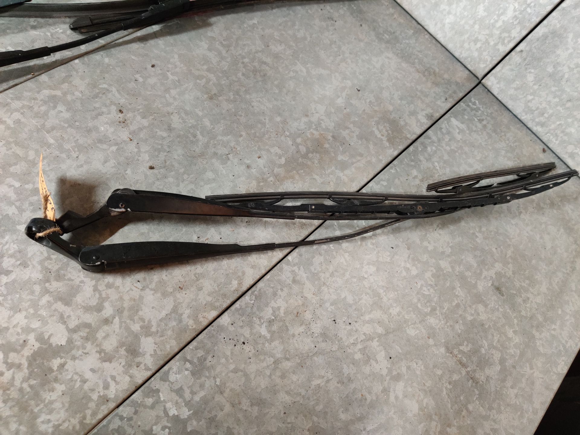Ruitenwisserarmen ruime voorraad bij stegemancarparts.nl afhalen ook mogelijk.