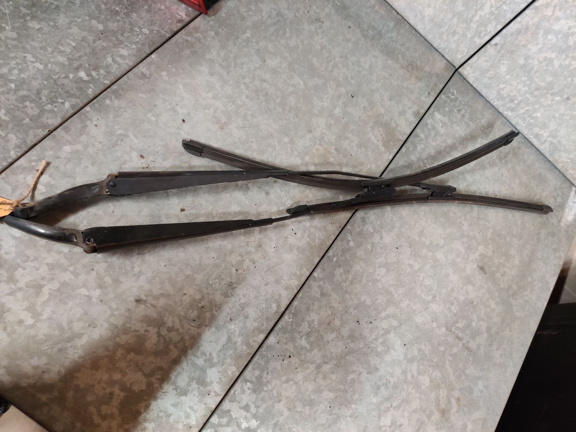 Ruitenwisserarmen ruime voorraad bij stegemancarparts.nl afhalen ook mogelijk.