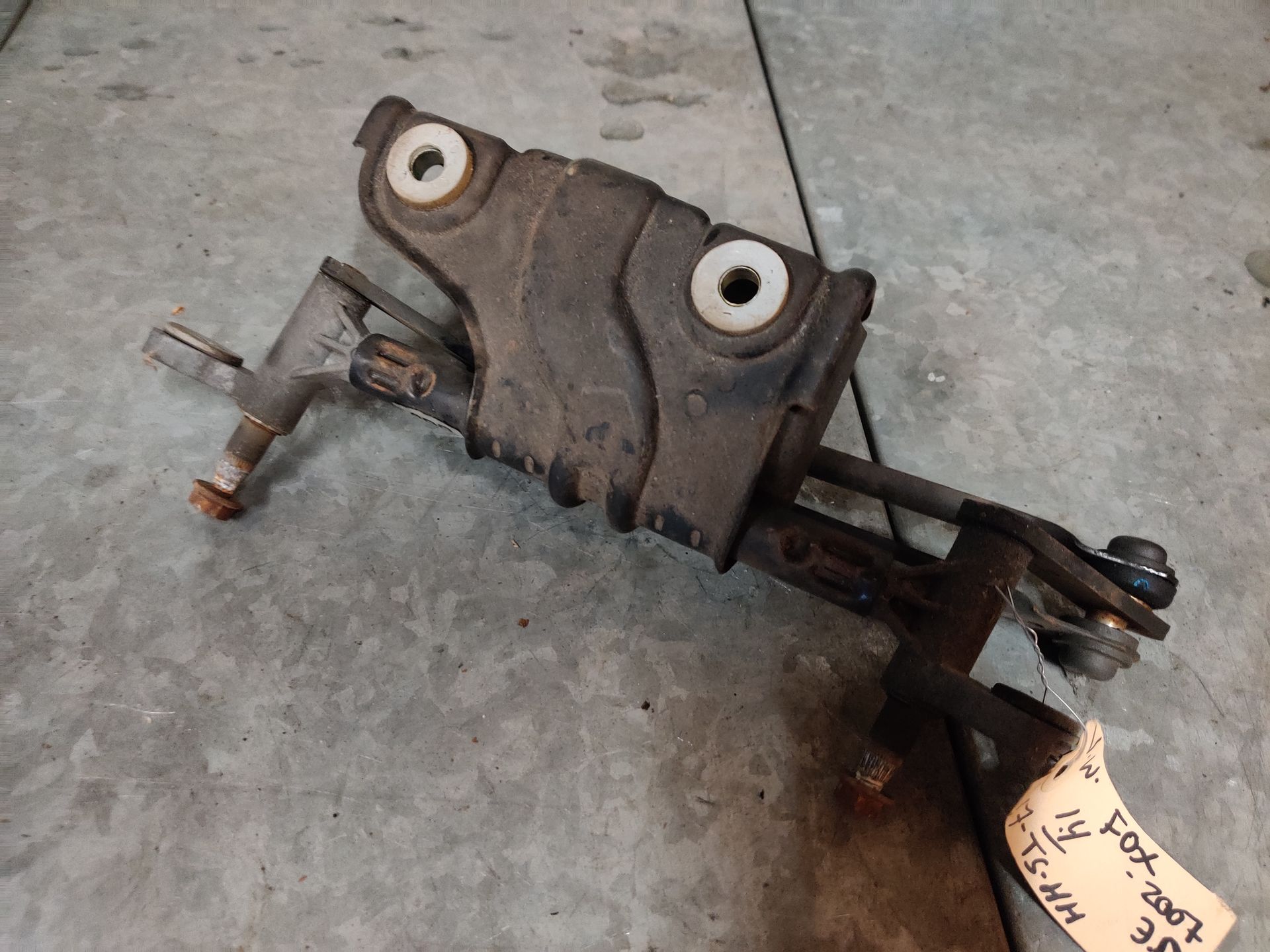 V70, Golf 3, Megane, Scudo, Peugeot, Celica, Fox, Samurai bij Stegeman Autosloperij in Exel.
