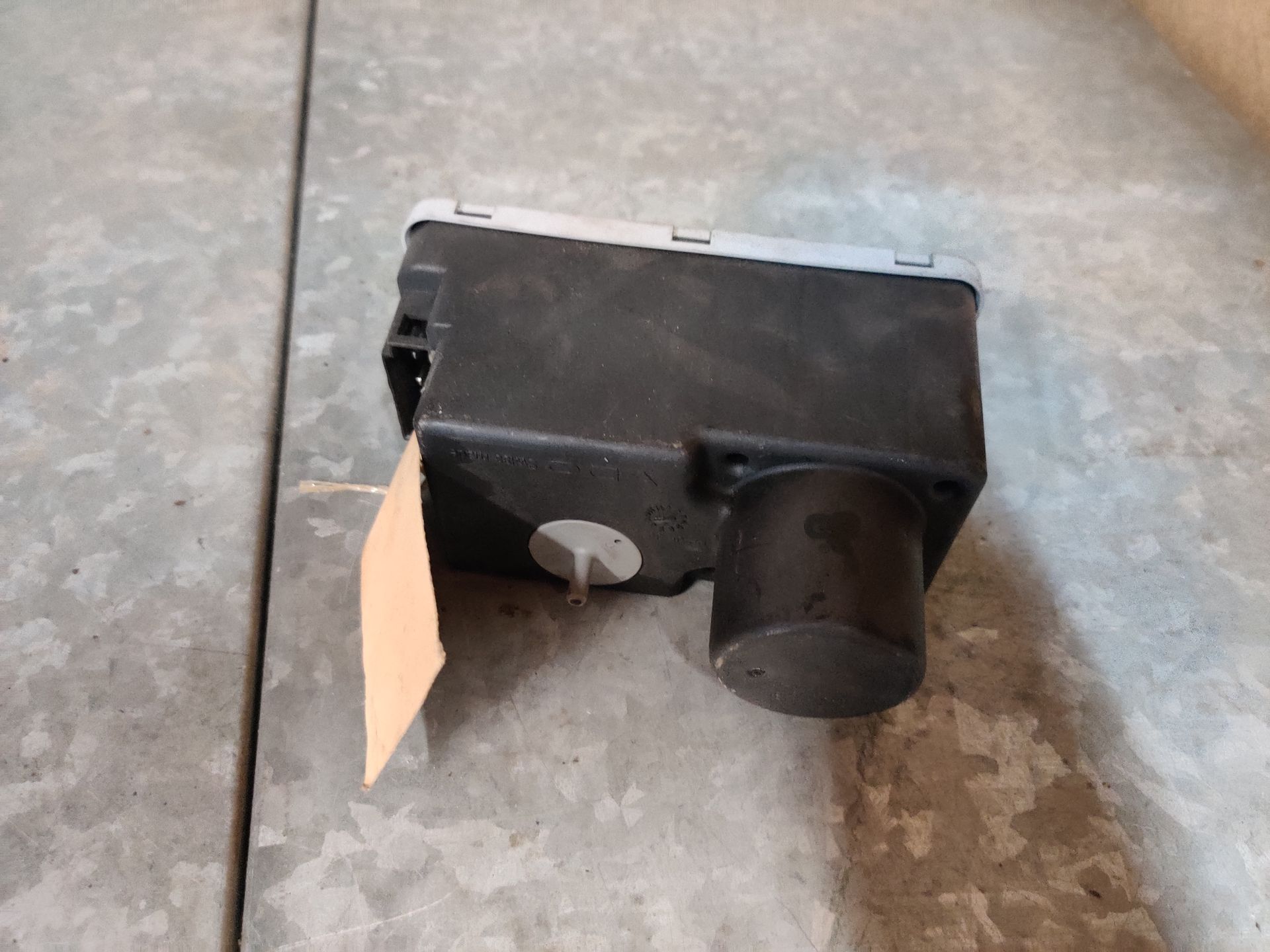Volkswagen Golf 3 centrale deurvergrendeling bij www.stegemancarparts.nl