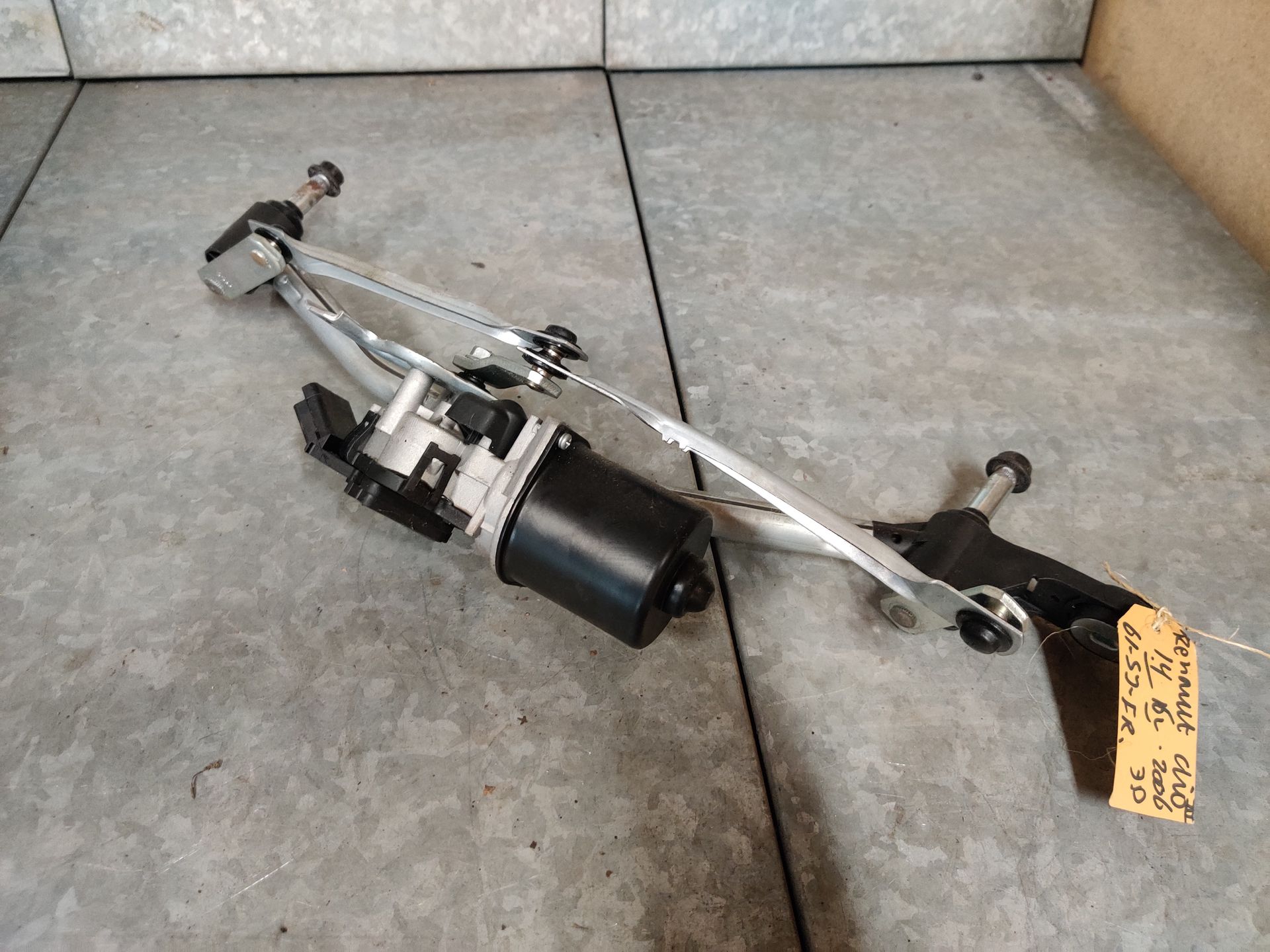 VW New Beetle, Renault Clio en Audi A3 gebruikte onderdelen bij www.stegemancarparts.nl