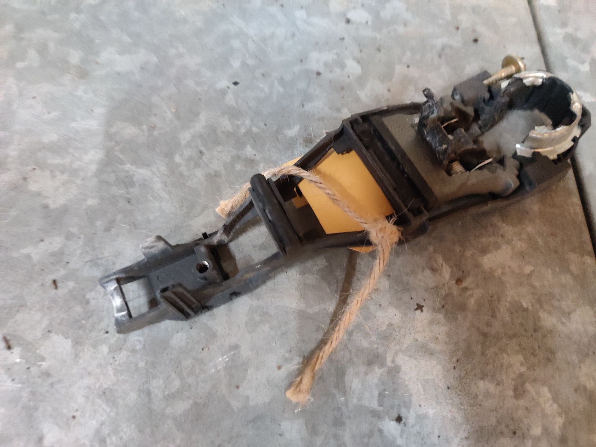 Altea, V70, Xantia gebruikte onderdelen bij stegeman car parts in Exel.