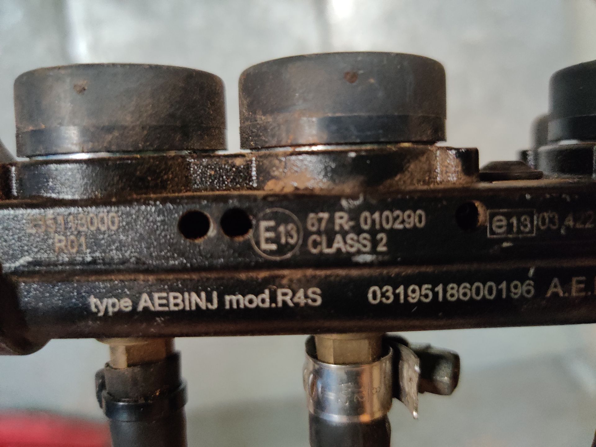 Fiat Panda LPG injector rail bij Stegeman Autosloperij in Exel.