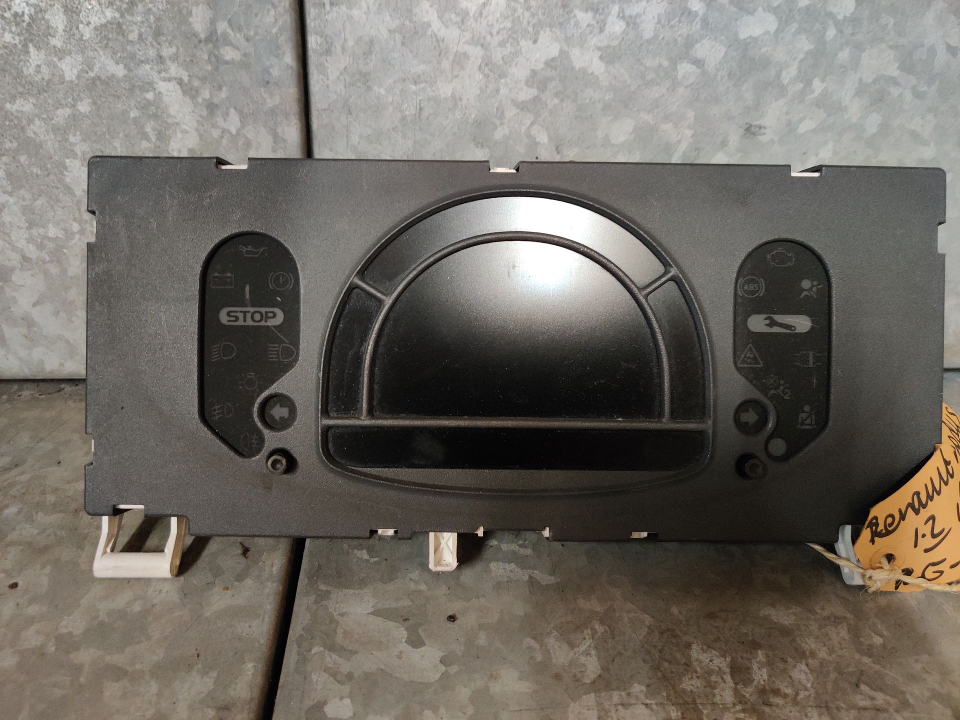 Suzuki Swift, Peugeot 106, Smart 600, Renault Modus gebruikt onderdelen www.stegemanautosloperij.nl