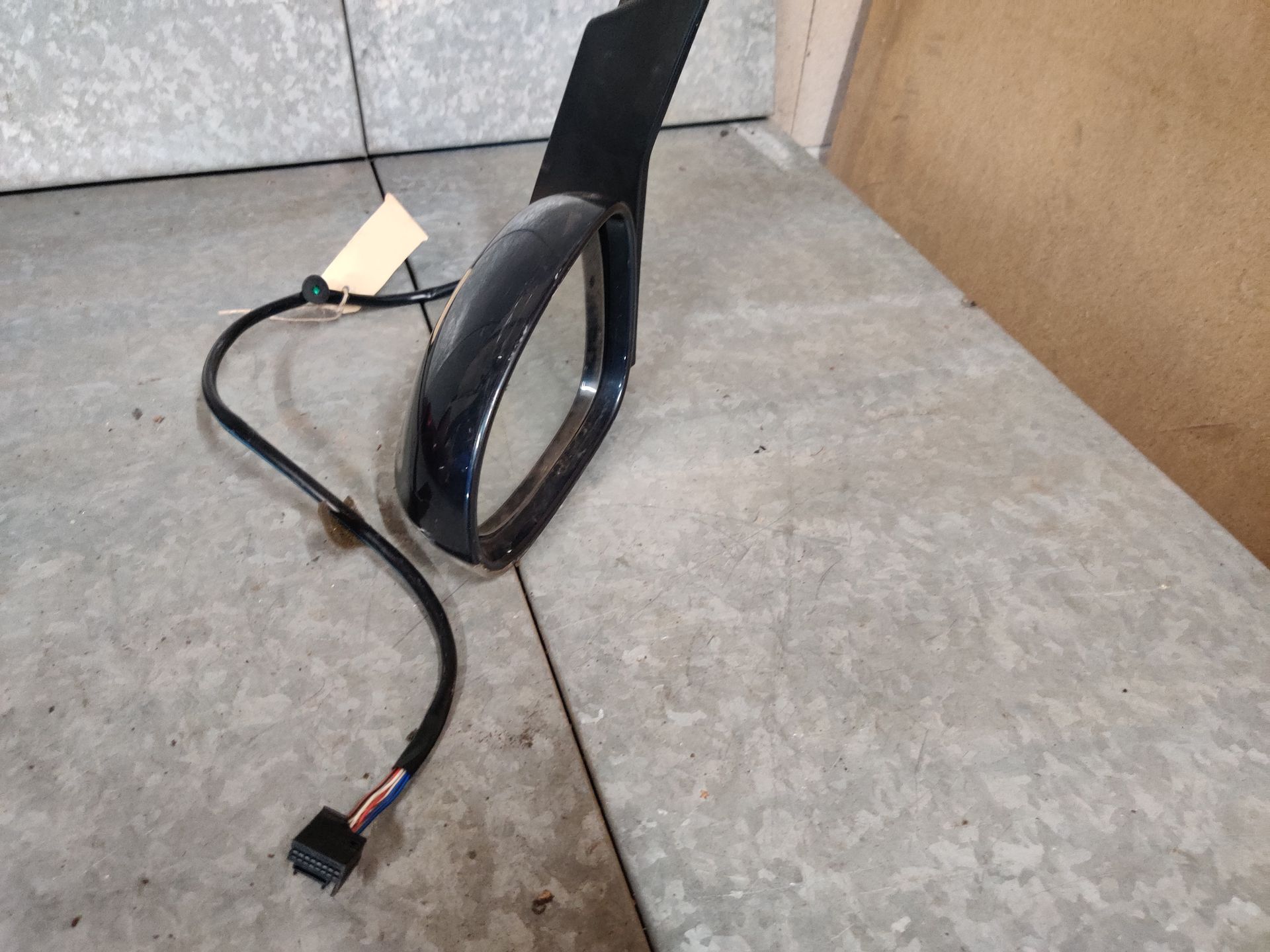 VW Golf 5 plus linker elektrische spiegel bij stegemancarparts.nl