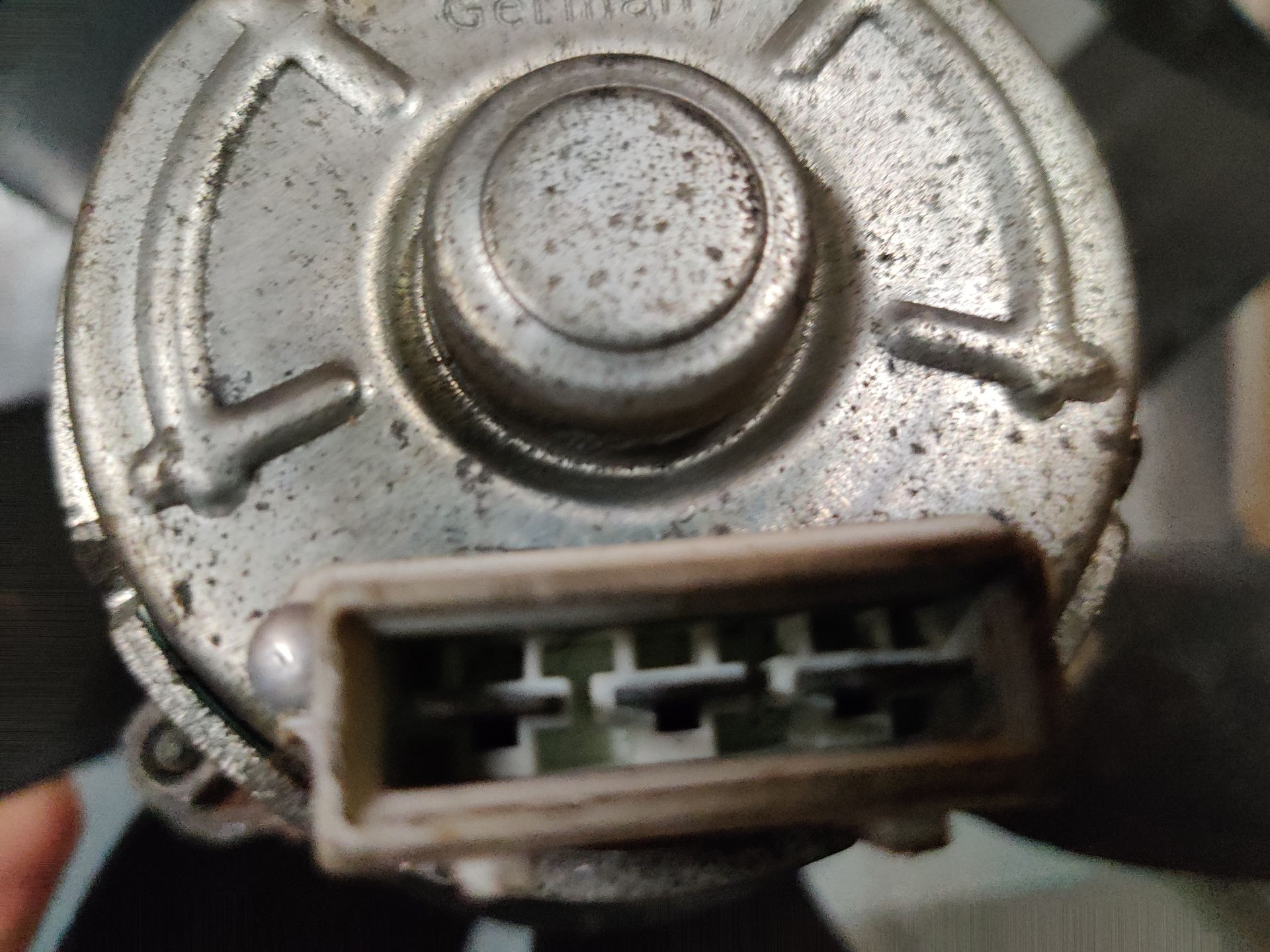Gebruikte auto onderdelen bij www.stegemanautosloperij.nl afhalen of te bestellen via de webshop.