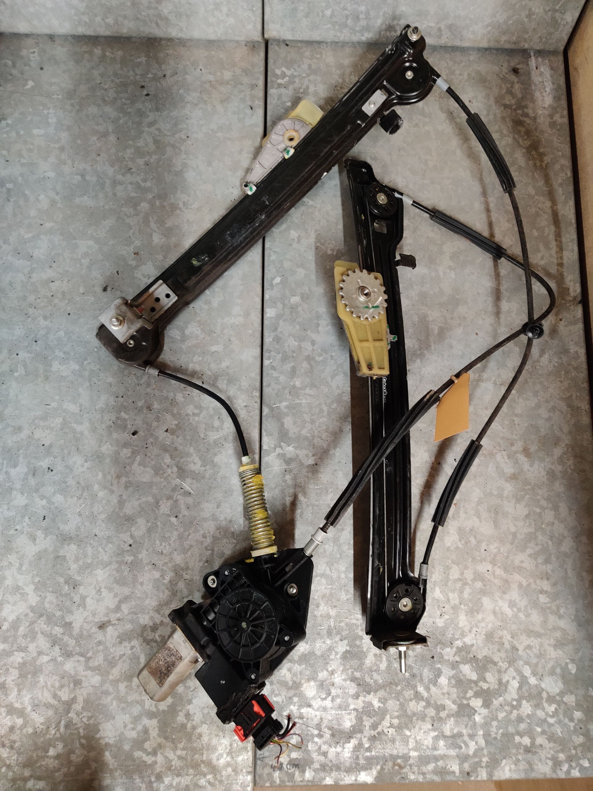 Toyota Corolla modeljaren 1980 tot en met 1999 bij stegemancarparts.nl