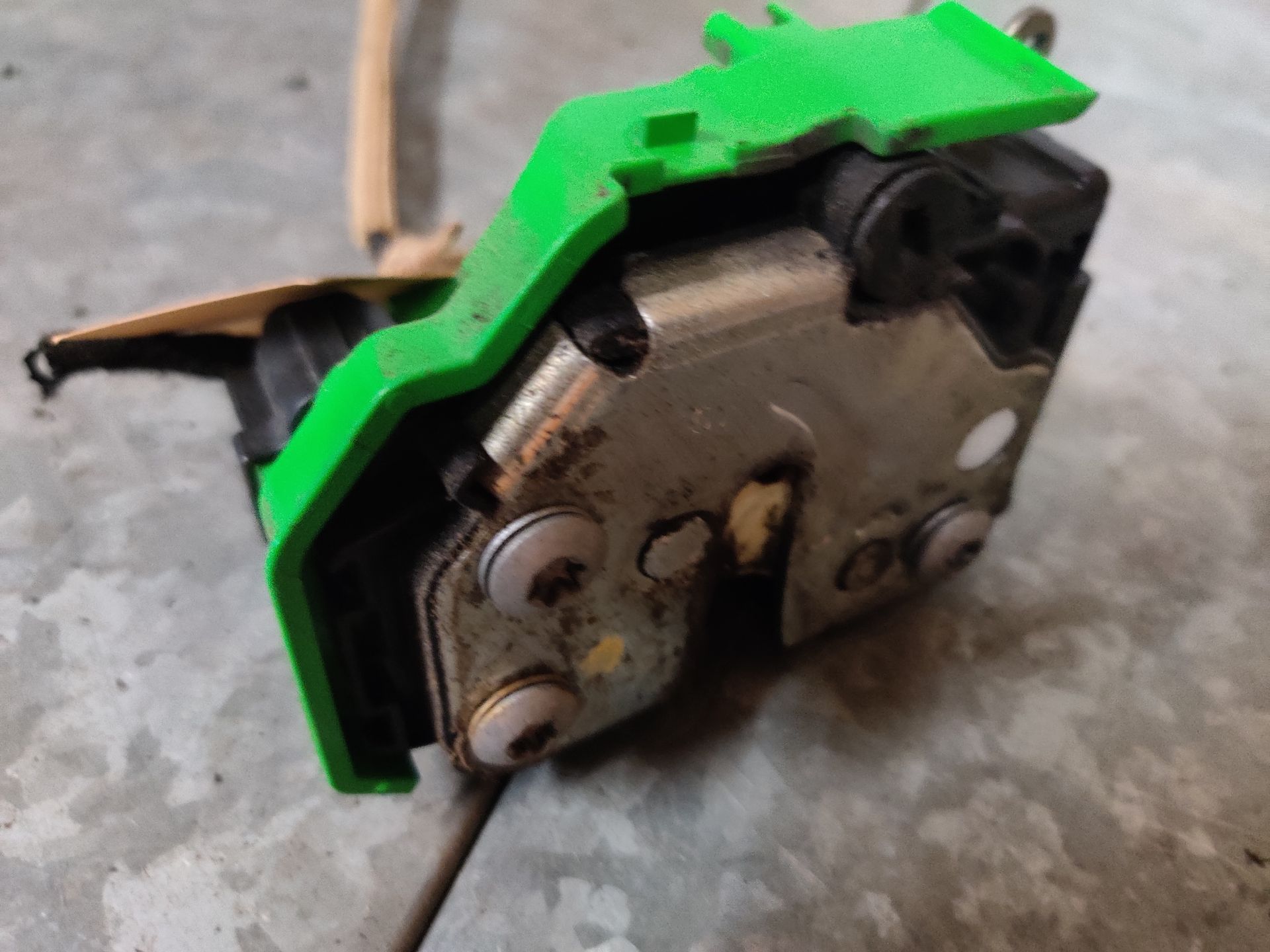 Alfa Romeo MiTo, VW Golf 5, VW Caddy gebruikte auto onderdelen bij stegemanautosloperij.nl