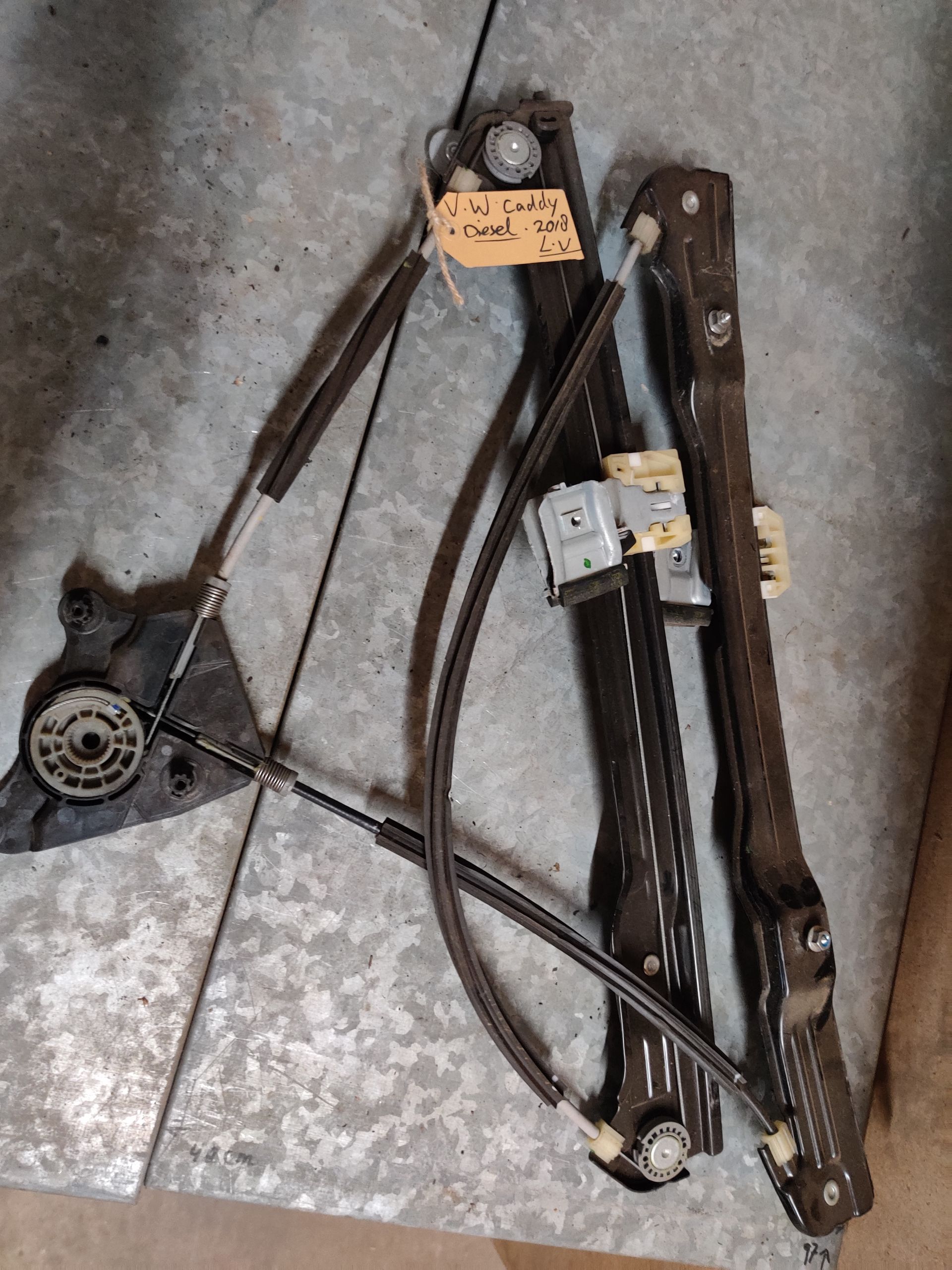 Alfa Romeo MiTo, VW Golf 5, VW Caddy gebruikte auto onderdelen bij stegemanautosloperij.nl