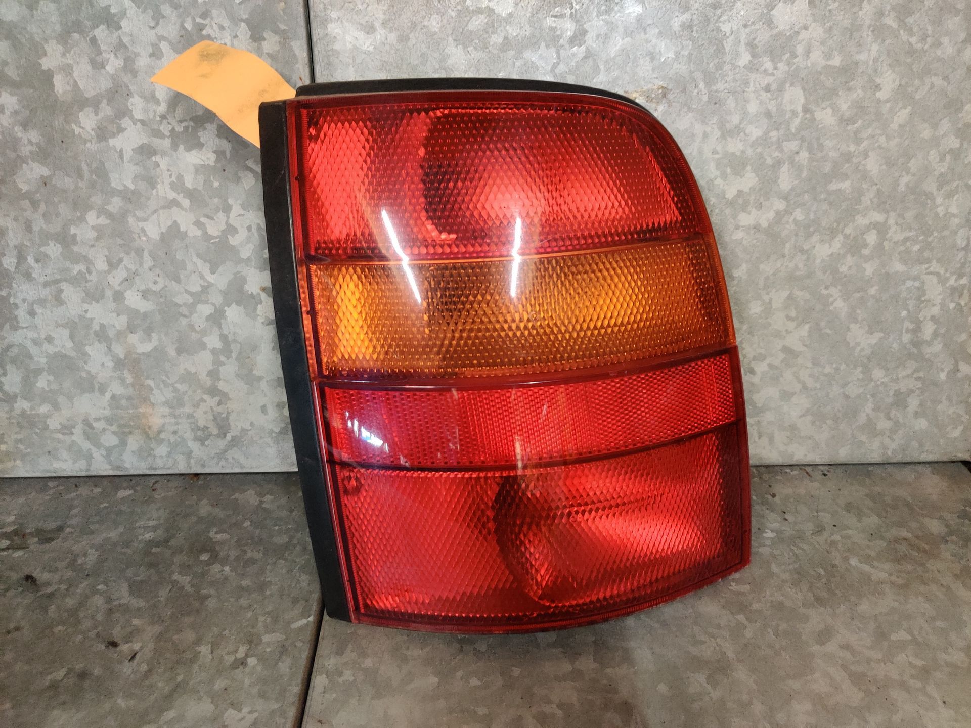 Auto onderdelen nieuw en gebruikt bij Stegeman Autosloperij in Exel, te bestelen via de webshop.
