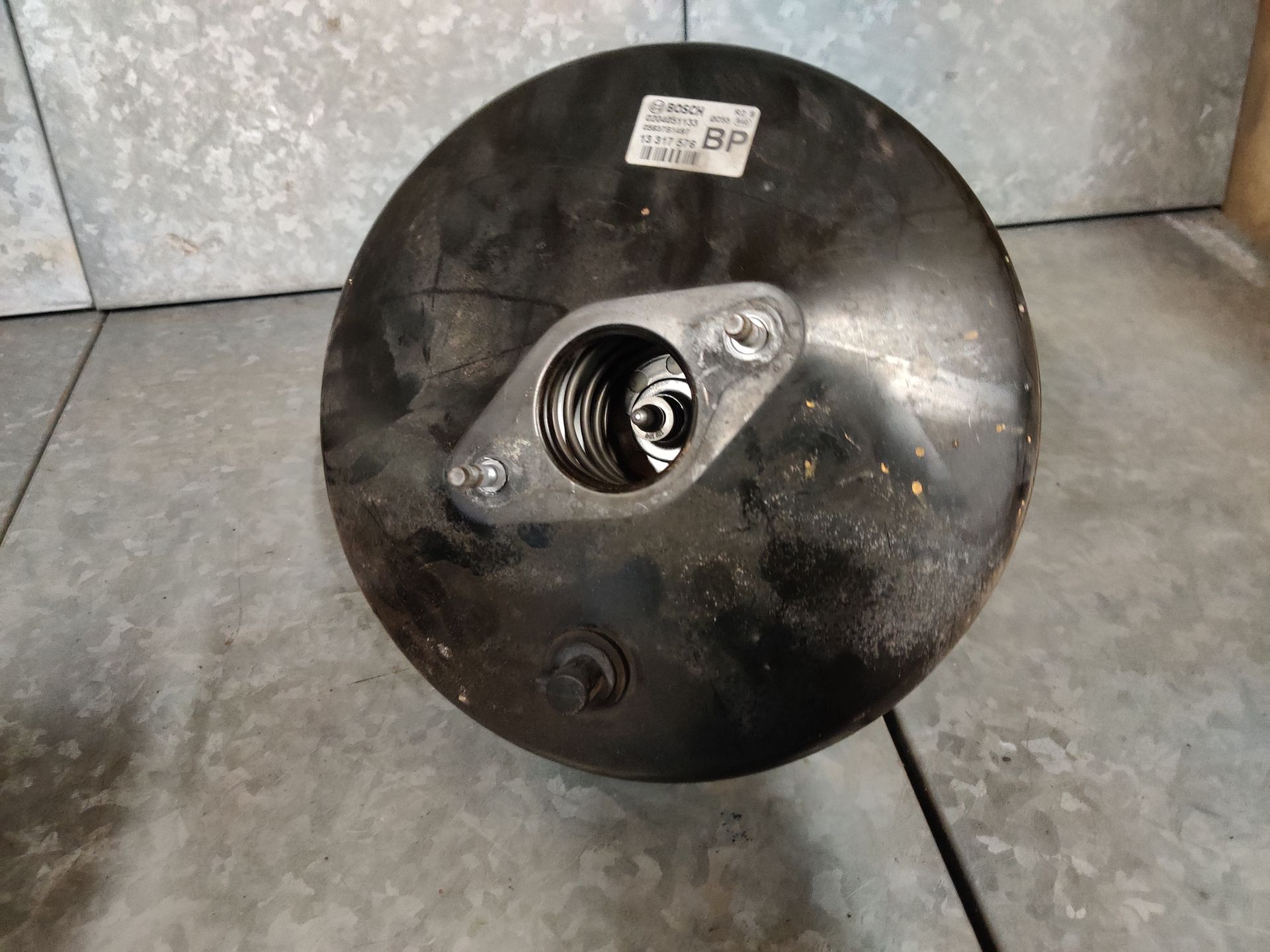 Stegeman Car Parts gebruikte auto onderdelen zelf demonteren of bestellen via de webshop.