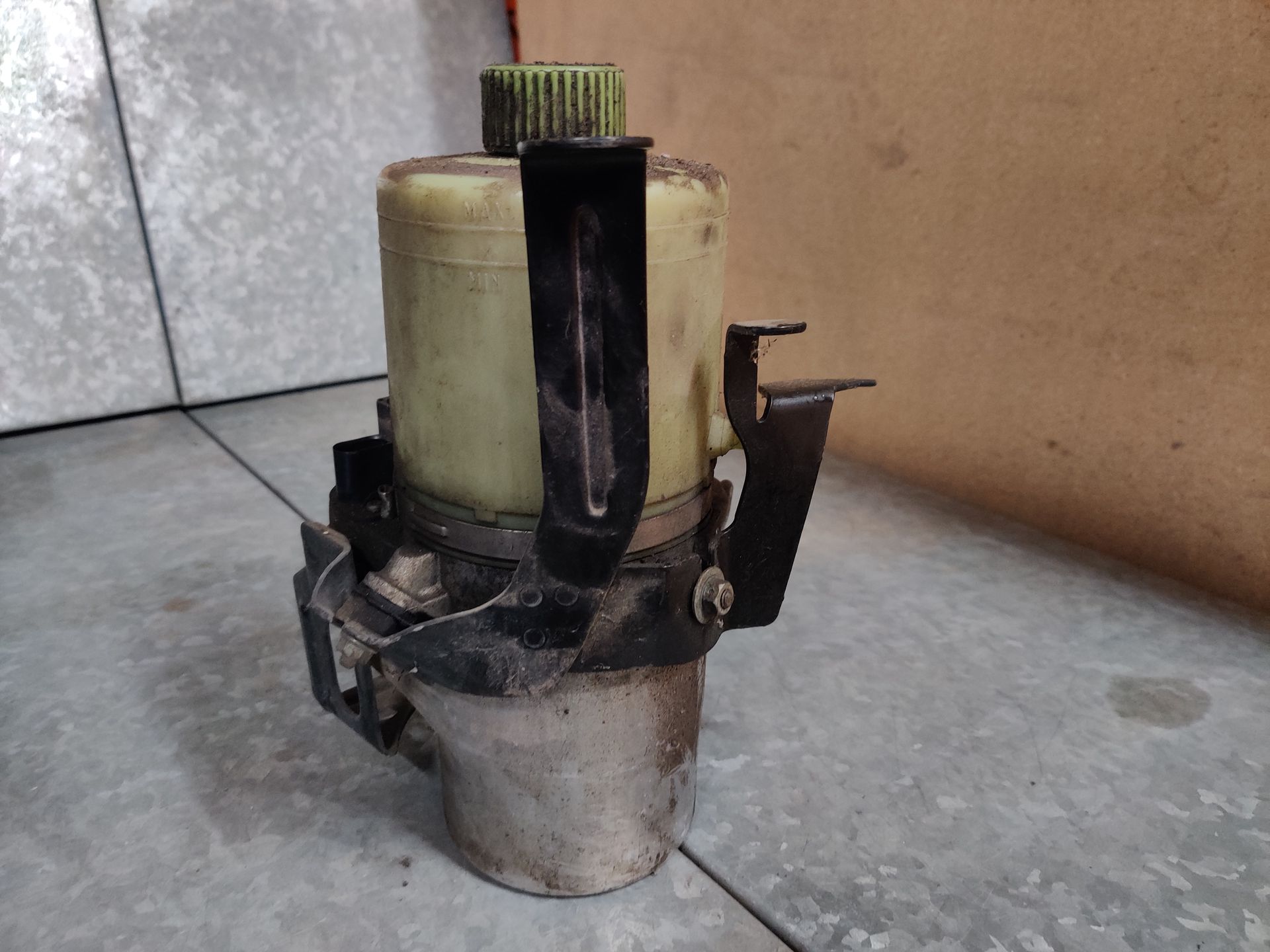 VW Polo gebruikte auto onderdelen bij Stegeman Autosloperij, scherpe prijzen.