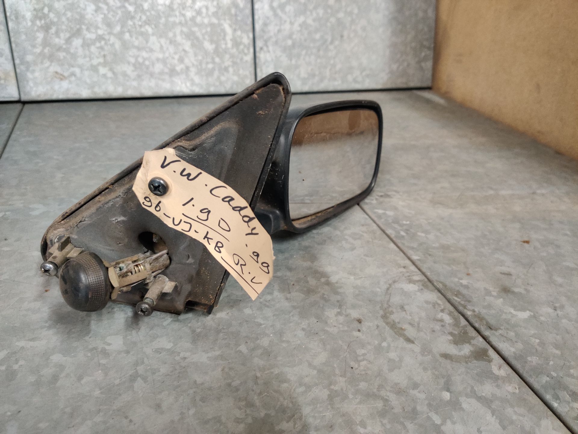 VW Caddy gebruikte auto onderdelen bij Stegeman Autosloperij, scherpe prijzen.