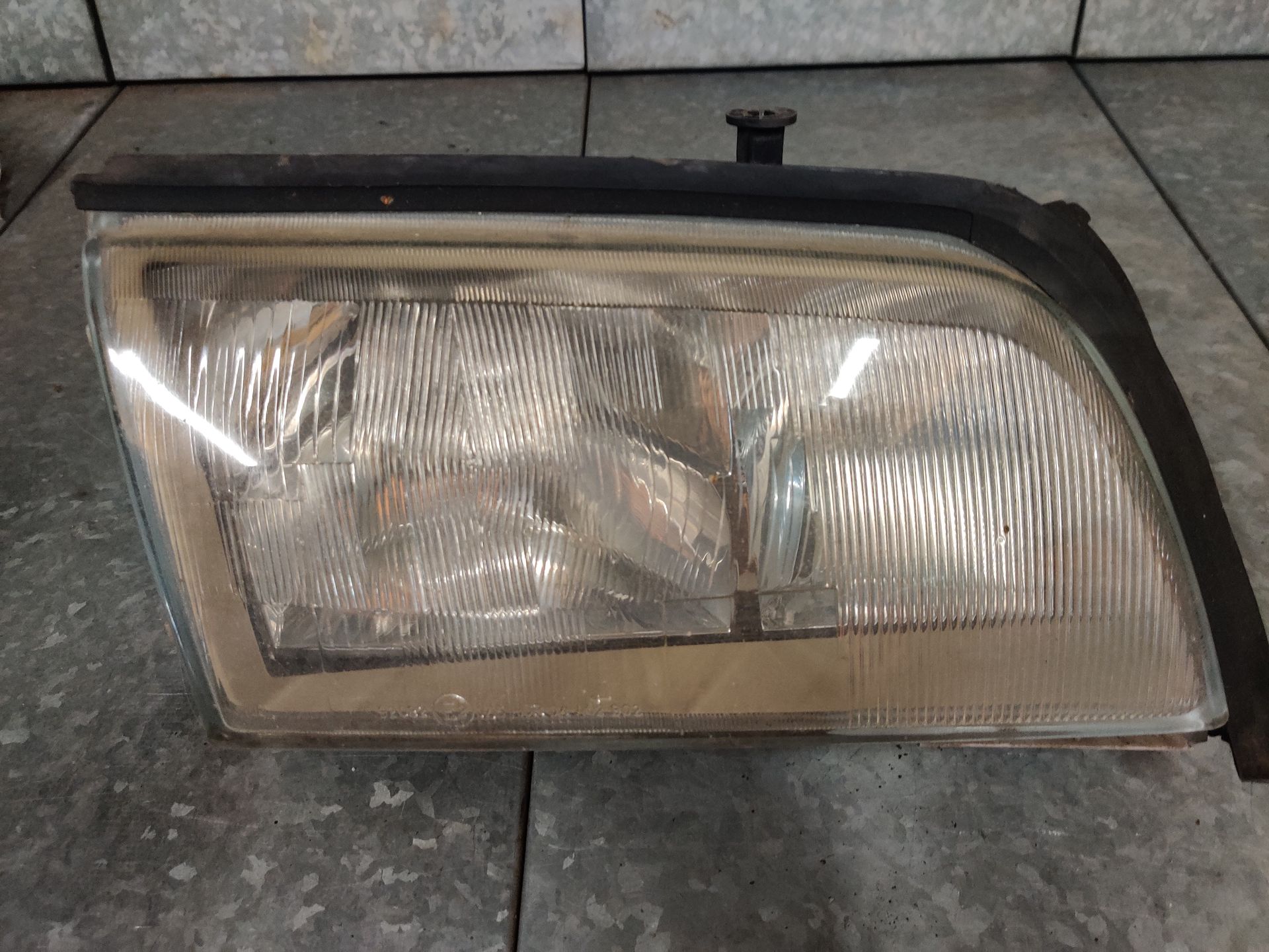 Mercedes gebruikte auto onderdelen bij Stegeman Autosloperij, scherpe prijzen.