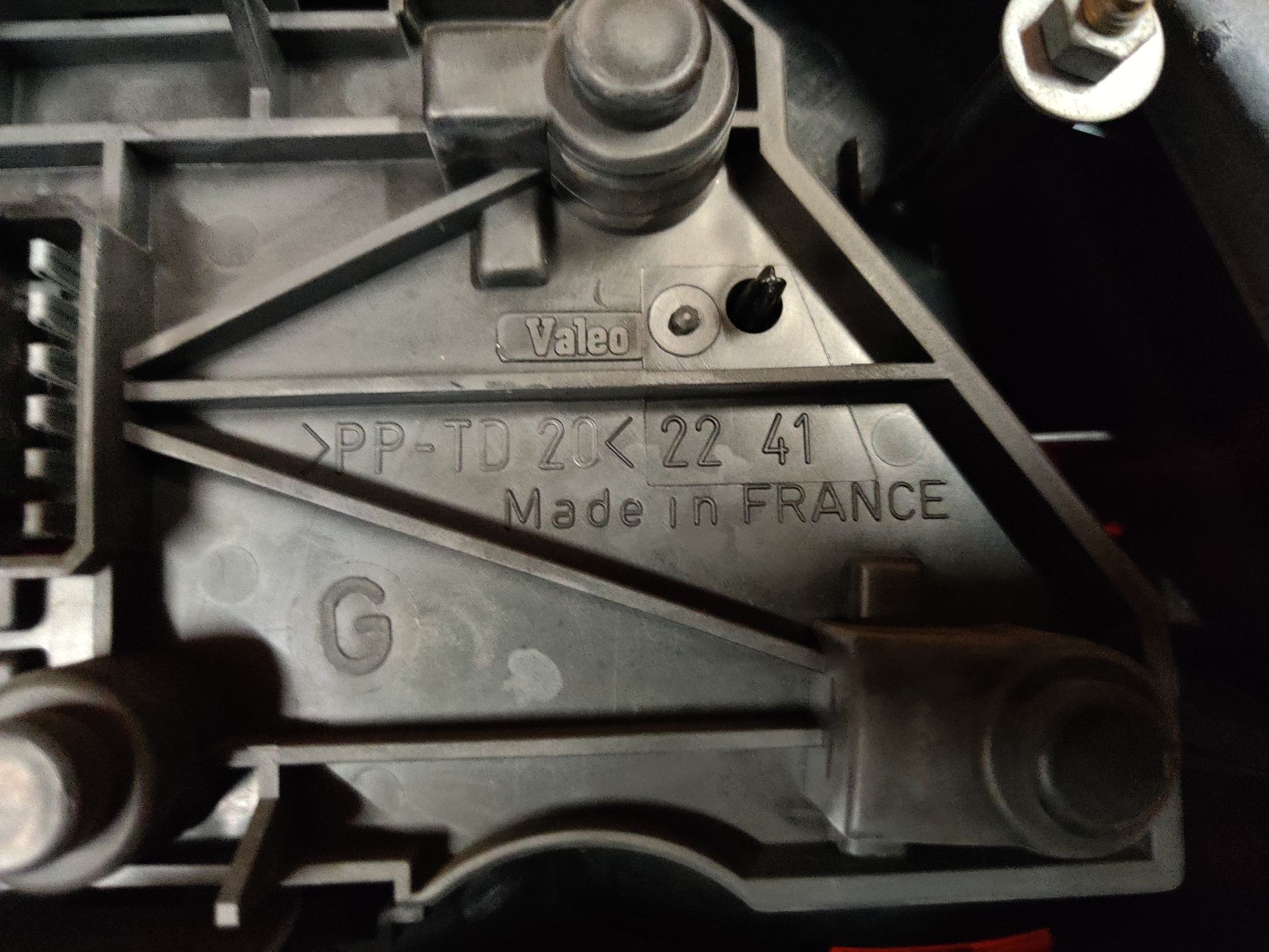 Peugeot gebruikte auto onderdelen bij Stegeman Autosloperij, scherpe prijzen.