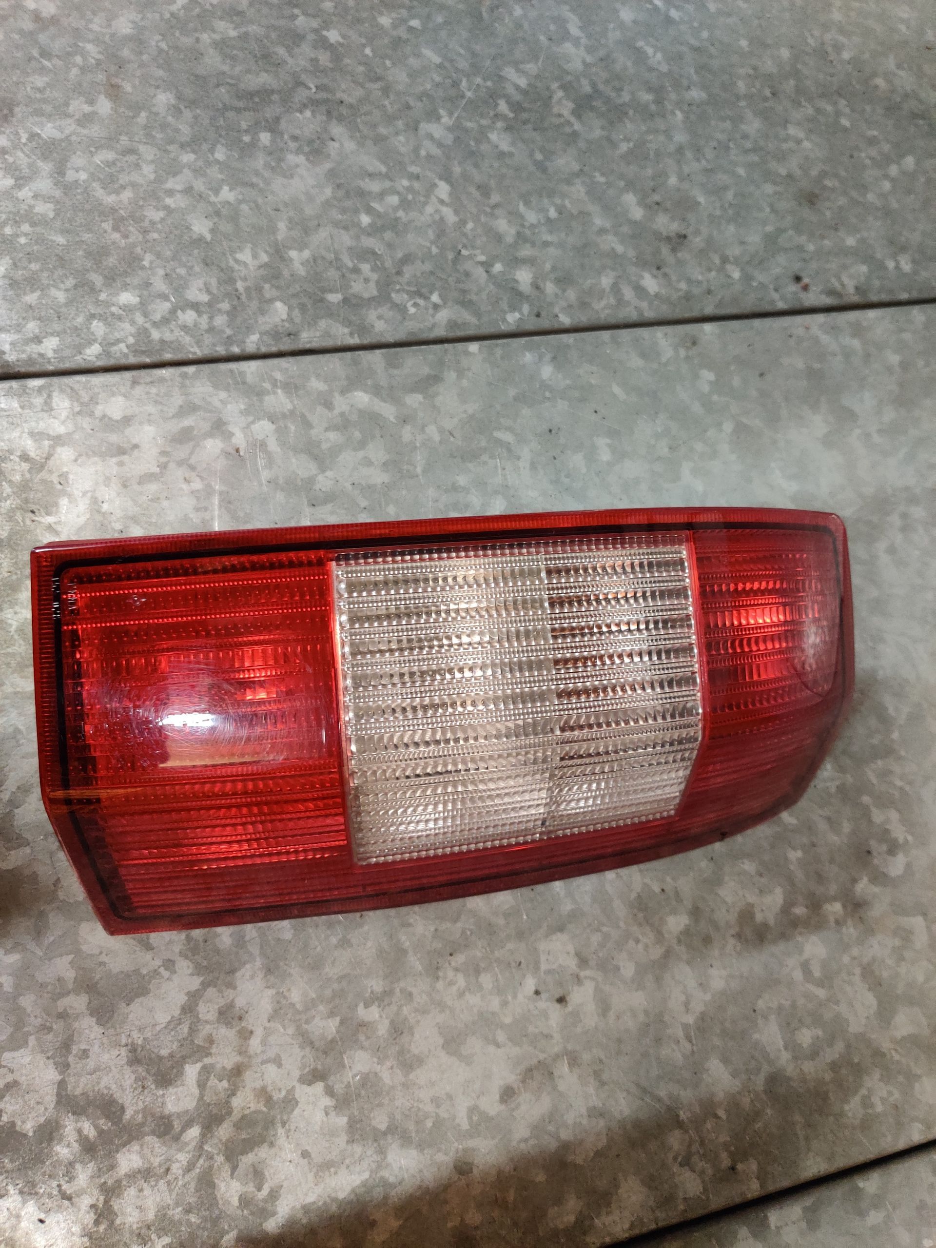 Opel Manta en Omega gebruikte auto onderdelen bij Stegeman Autosloperij, scherpe prijzen.