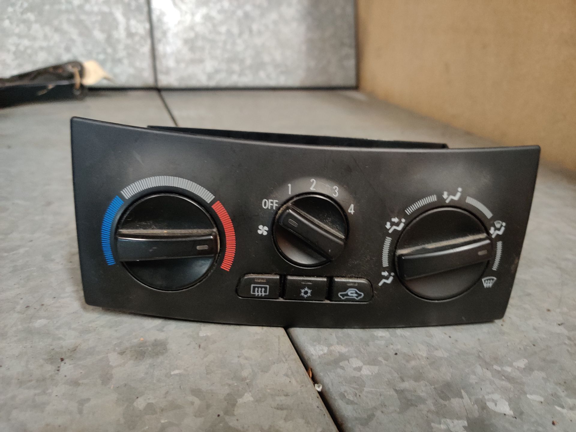 Stegeman Car Parts, voor al uw gebruikte auto onderdelen. Afhalen of bestellen via de webshop.